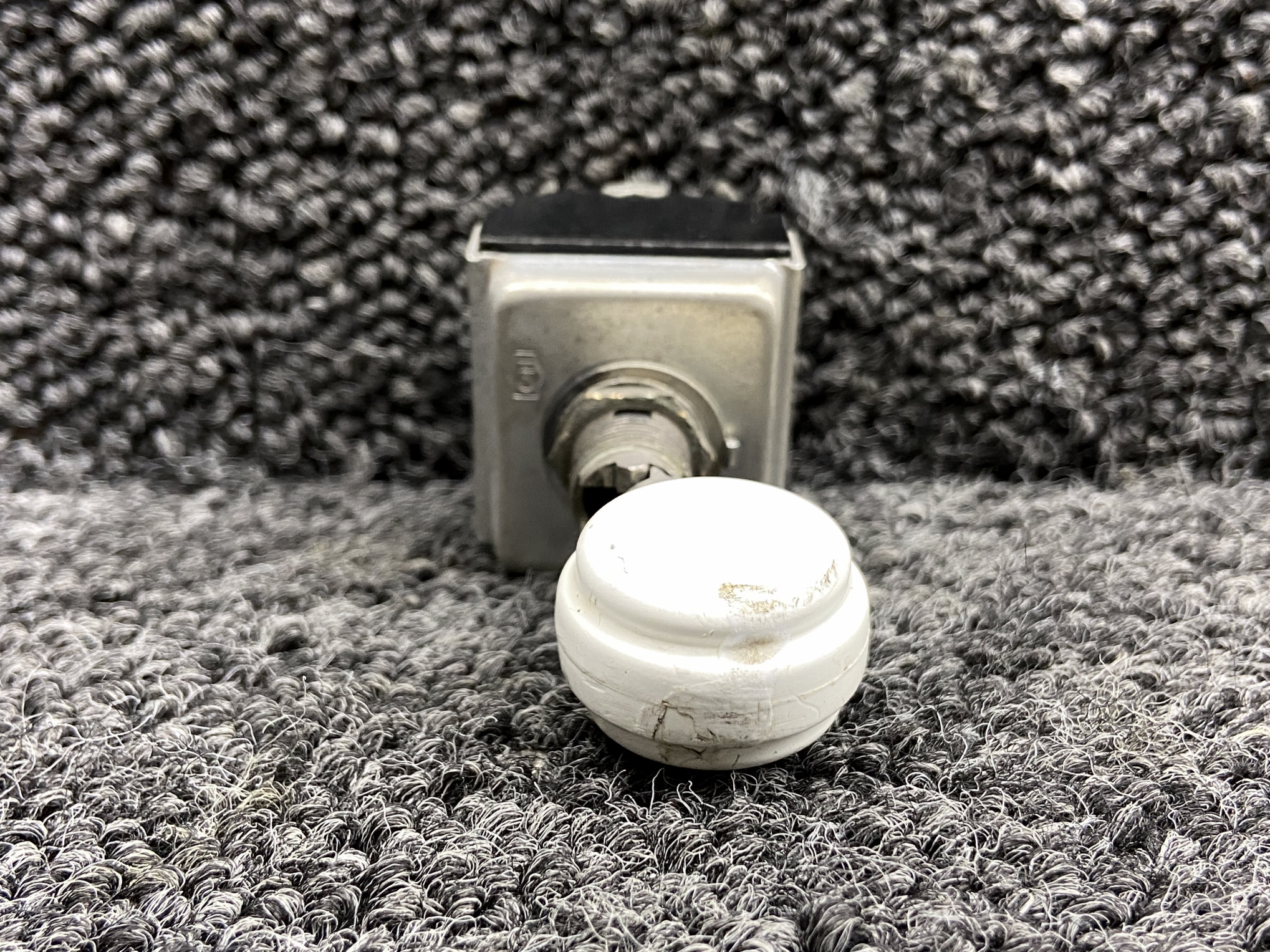 【3.10】UNUSED 25AW US2521 25 GPM Grease Interceptor - Canplas