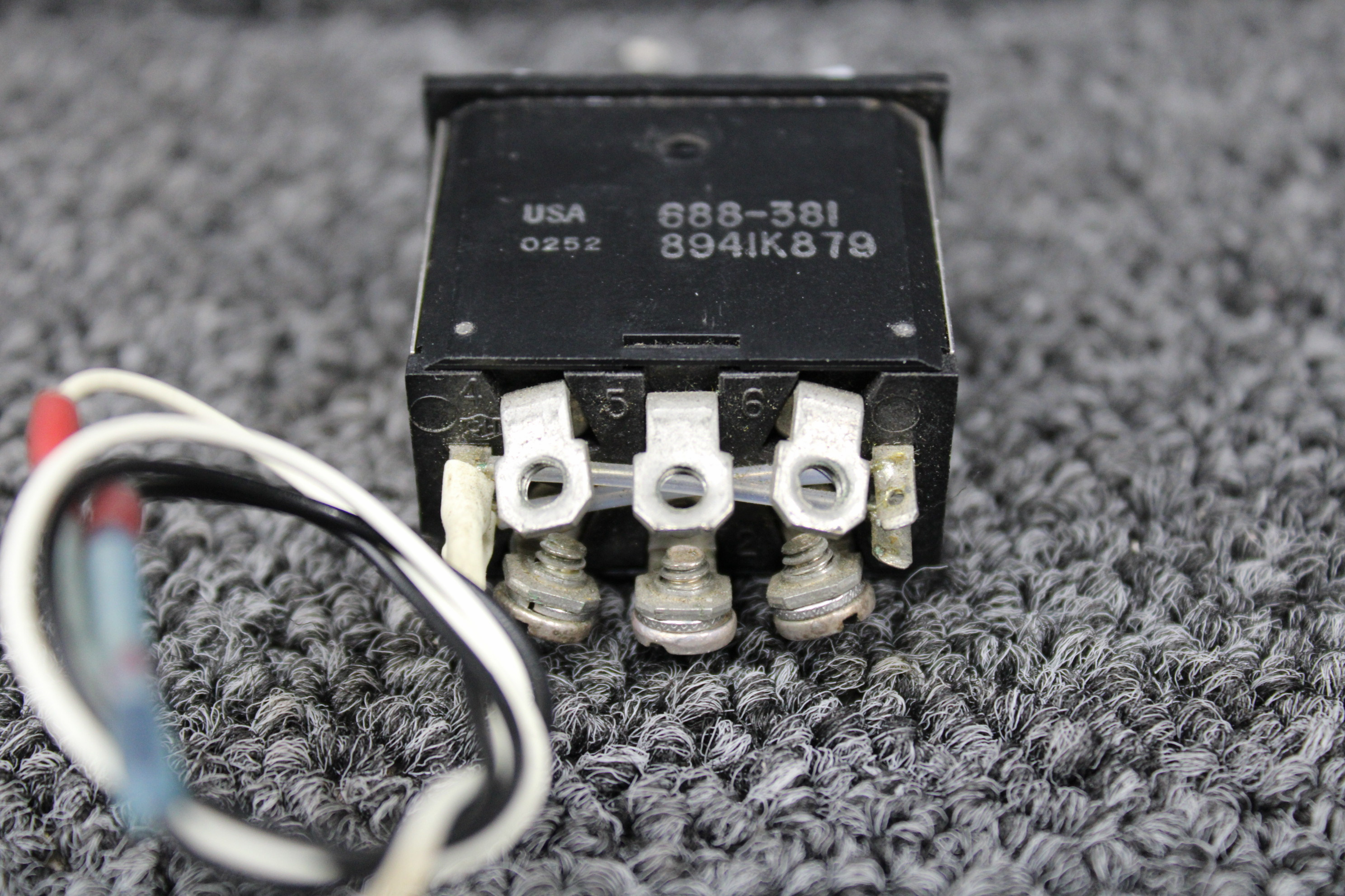688-381 (Alt: 8941K879) Piper PA44-180 Starter Rocker Switch