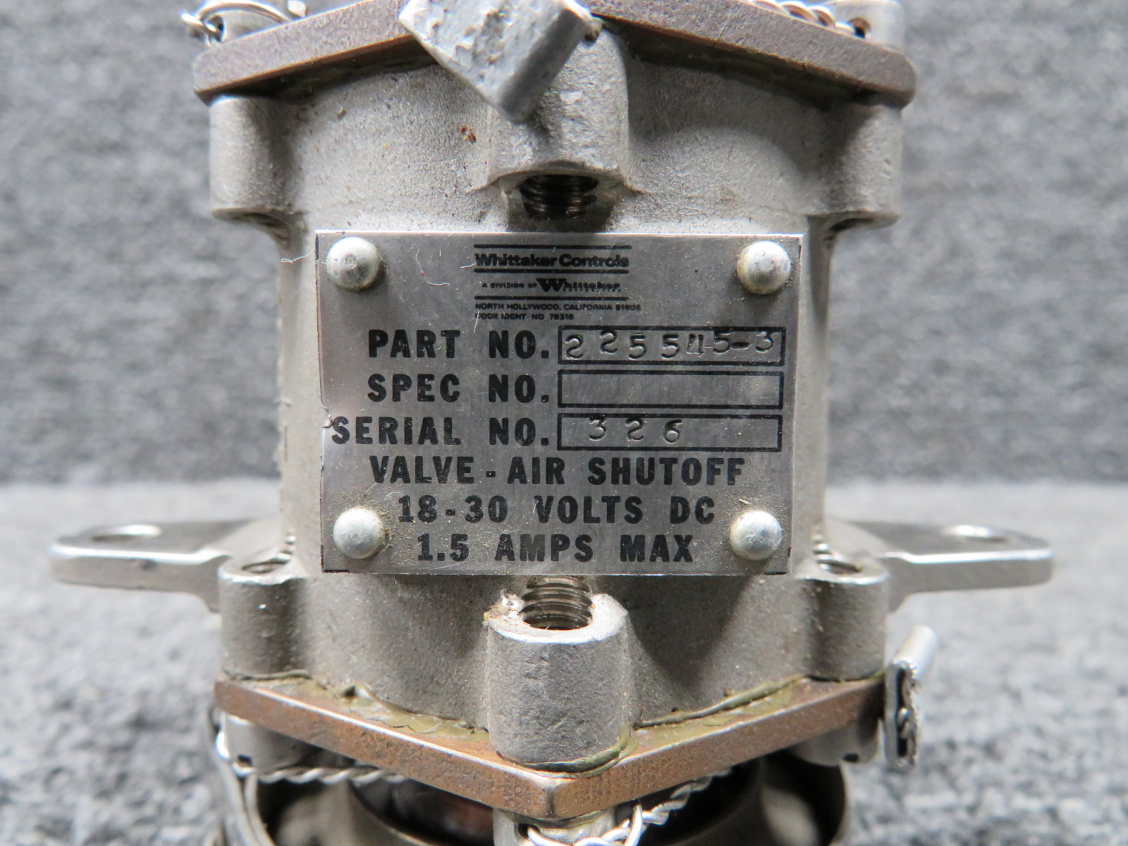 【3日間限定値下げ中】VENTILEHUNTING HALFCOATsize:3 5200lbs carbon steel half stub axle unbraked for trailer