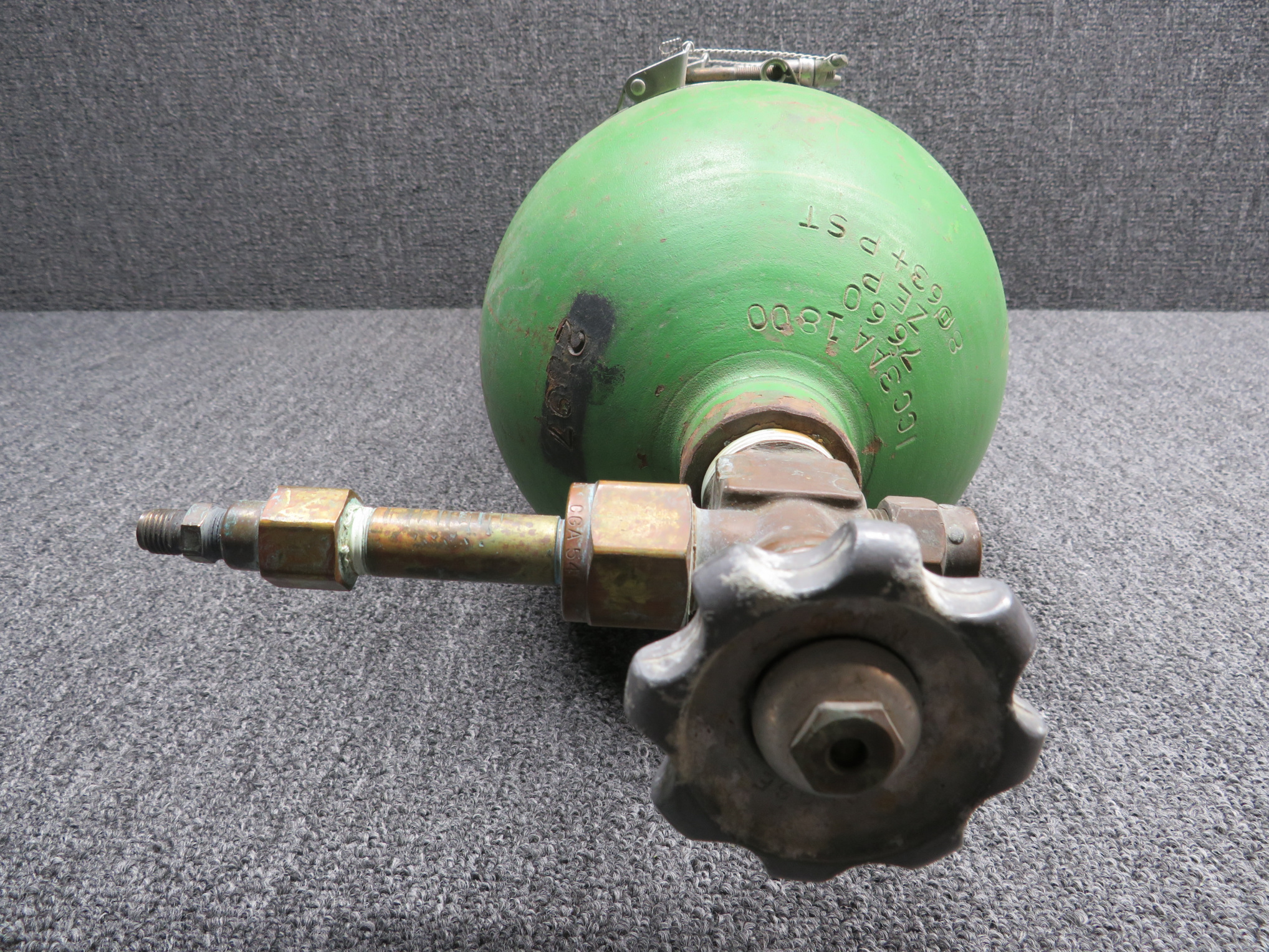 ICC3AA1800, C166007-0102 Oxygen Bottle and Clamps