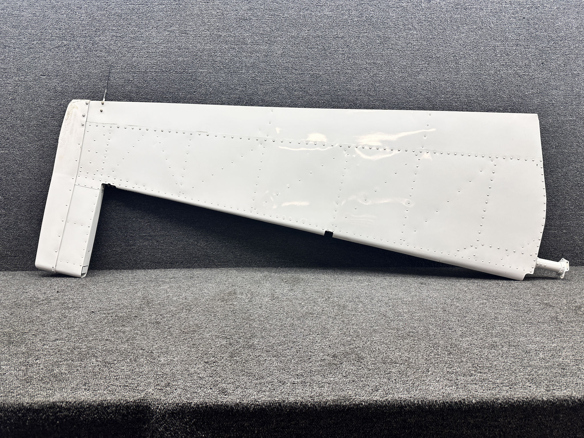 1234633-3 (Use: 1234660-1) Cessna 210J LH Elevator Assembly