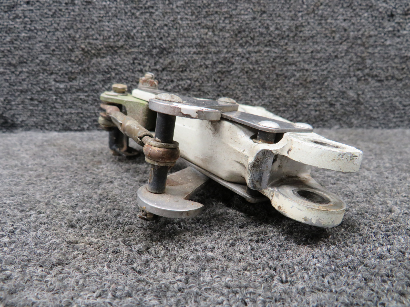 67025-006 Piper PA34-200 Main Landing Gear Truss Assembly RH (No