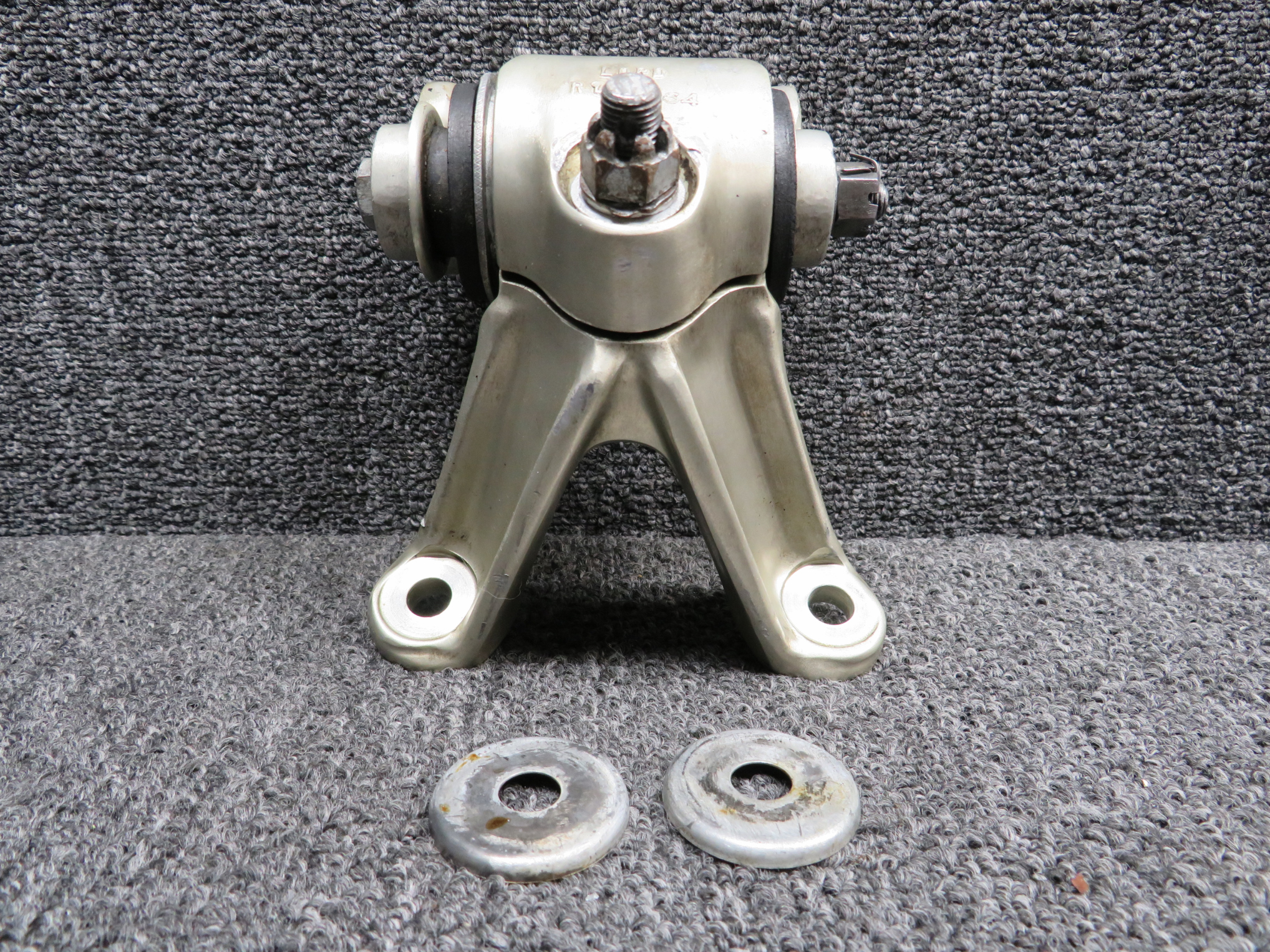 RL-15E-SA2 Jacobs R755B2 Lord Side Engine Mount