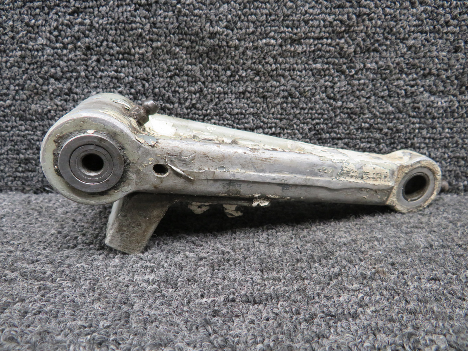nページ 0841000-98 Cessna 182 Nose Gear Upper Torque Link Assembly For Sale