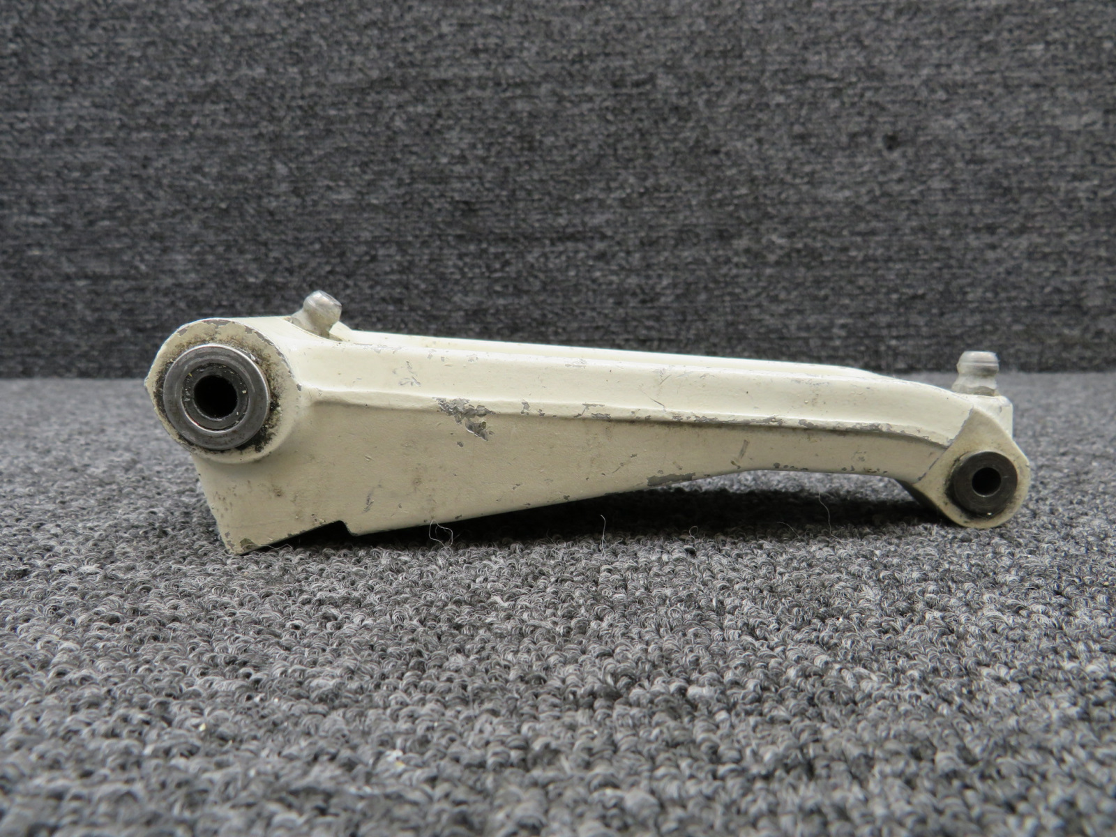 0442506-1 (Cast: 0442505-1B) Cessna Nose Gear Upper Torque Link