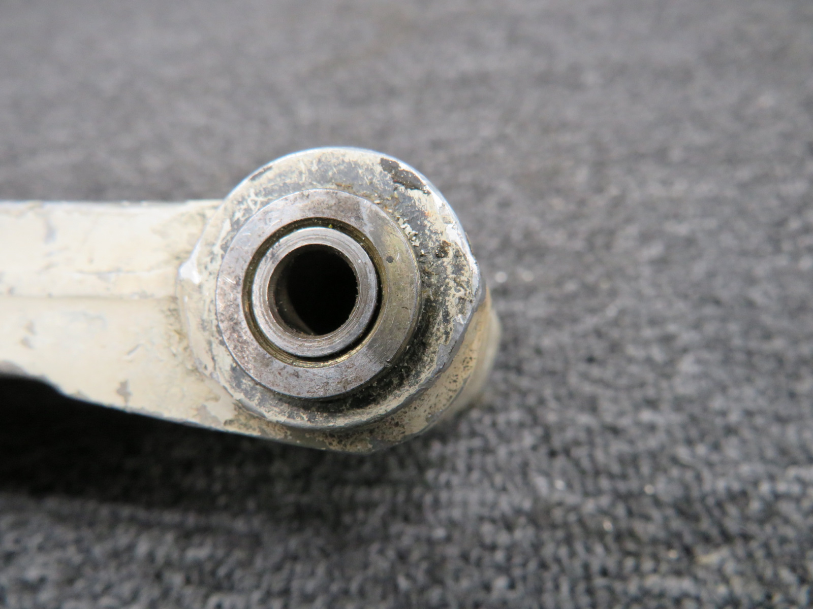 0543035-6 Cessna Nose Gear Upper Torque Link (Worn, Chipped Link