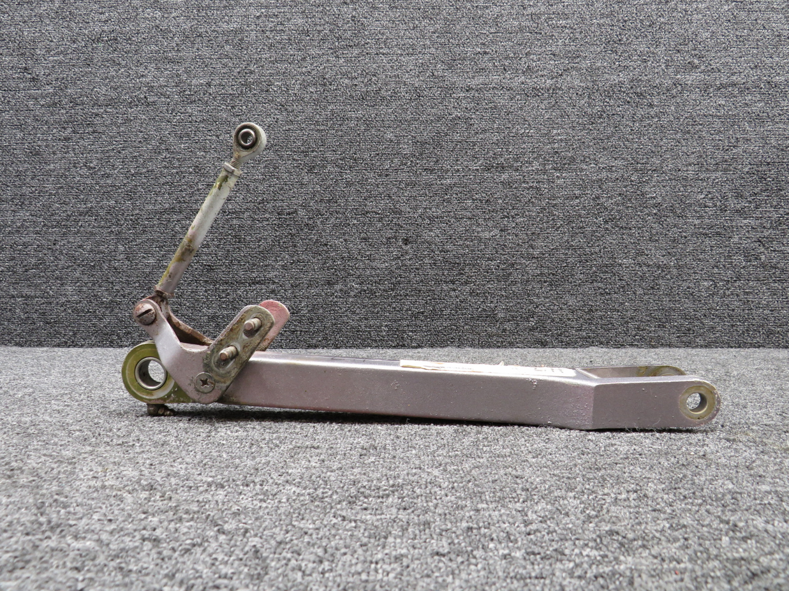 5041000-47 Cessna Main Gear Upper Brace LH (Minus Lower Arm) (Rust