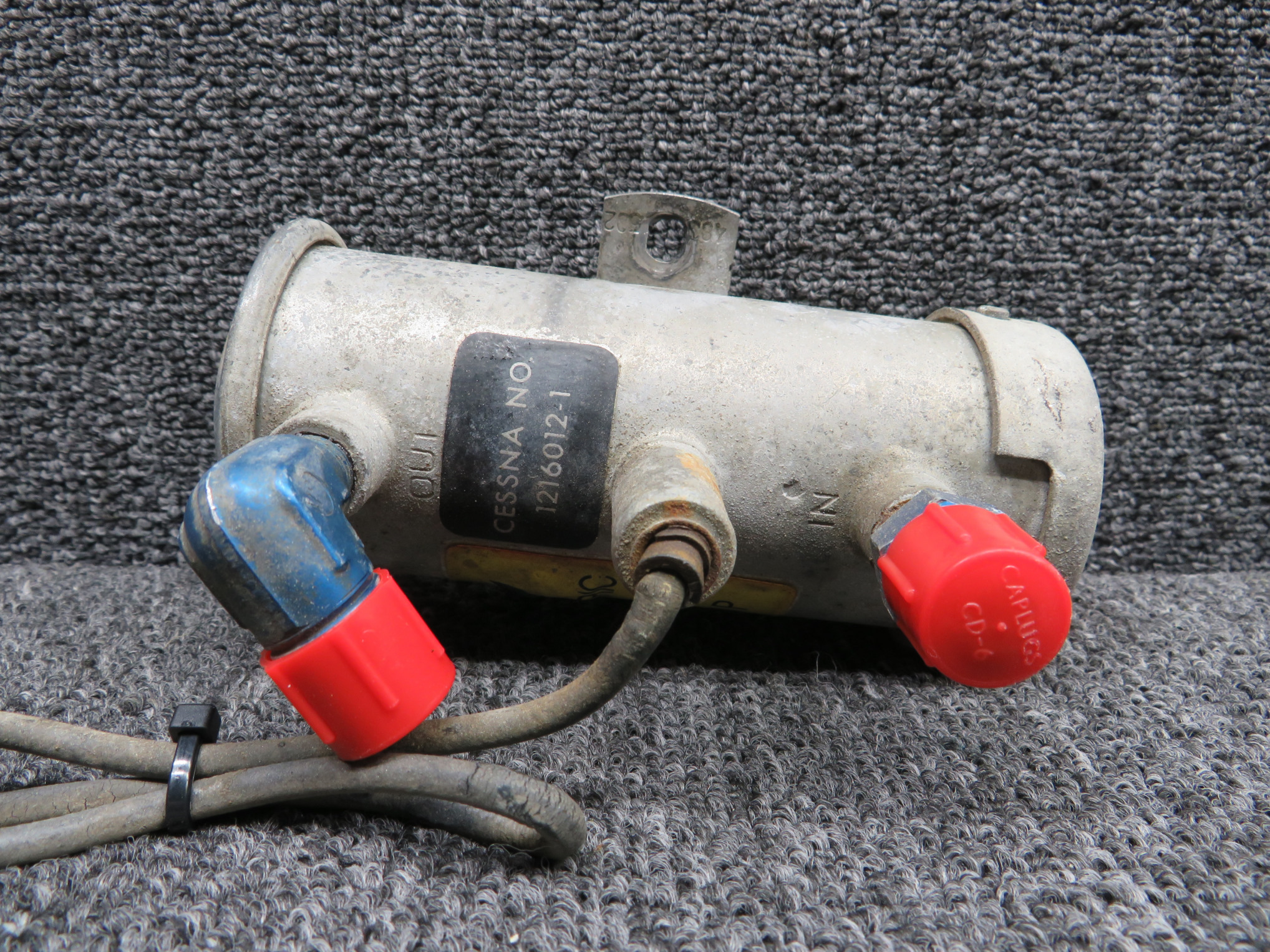 1216012-1 Bendix Electric Fuel Pump (12 Volts) (Corrosion)