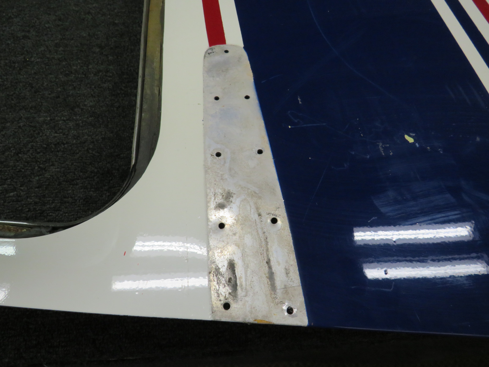1217045-203 Cessna 207 Cabin Door Structure Assembly LH (Minus