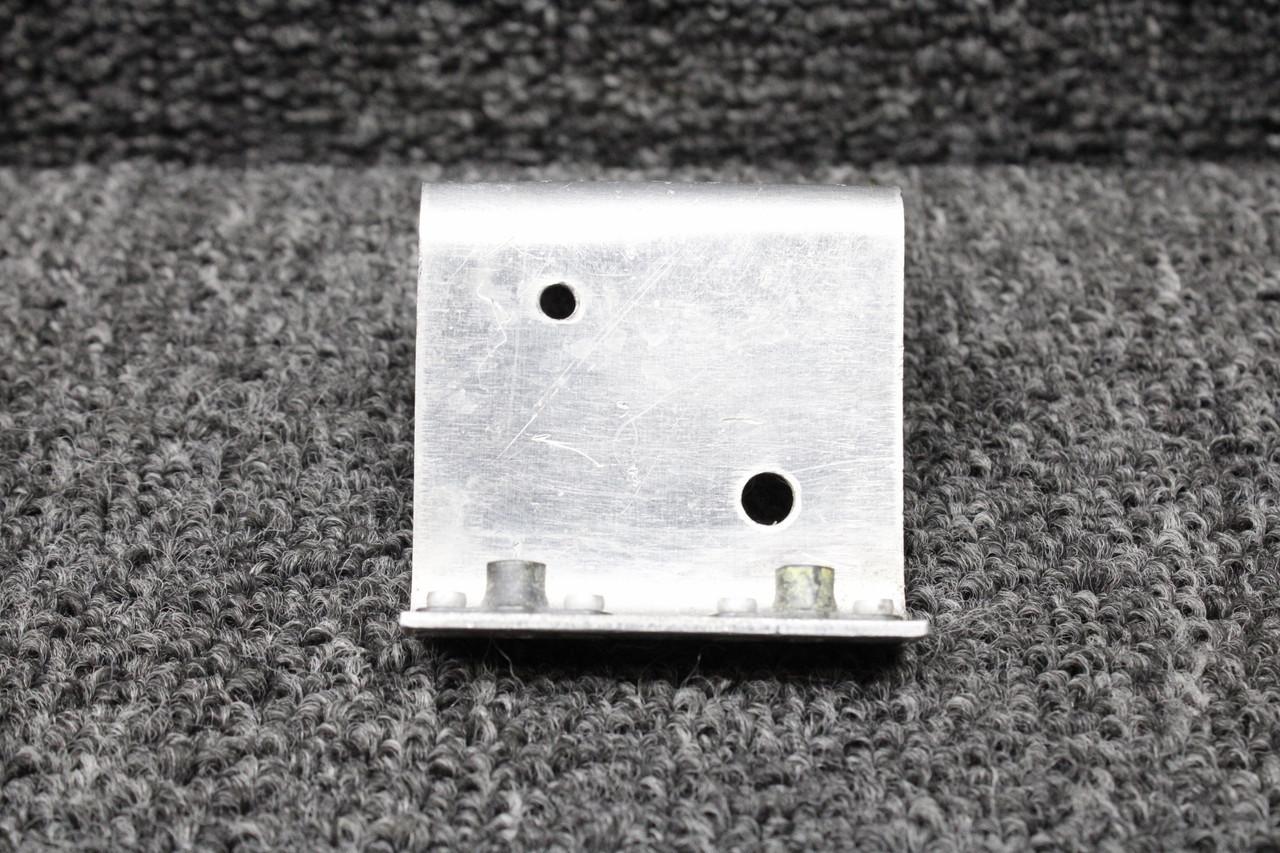 パルバスター 1716010-1 Cessna 177B Support Bracket for Fuel Selector Valve