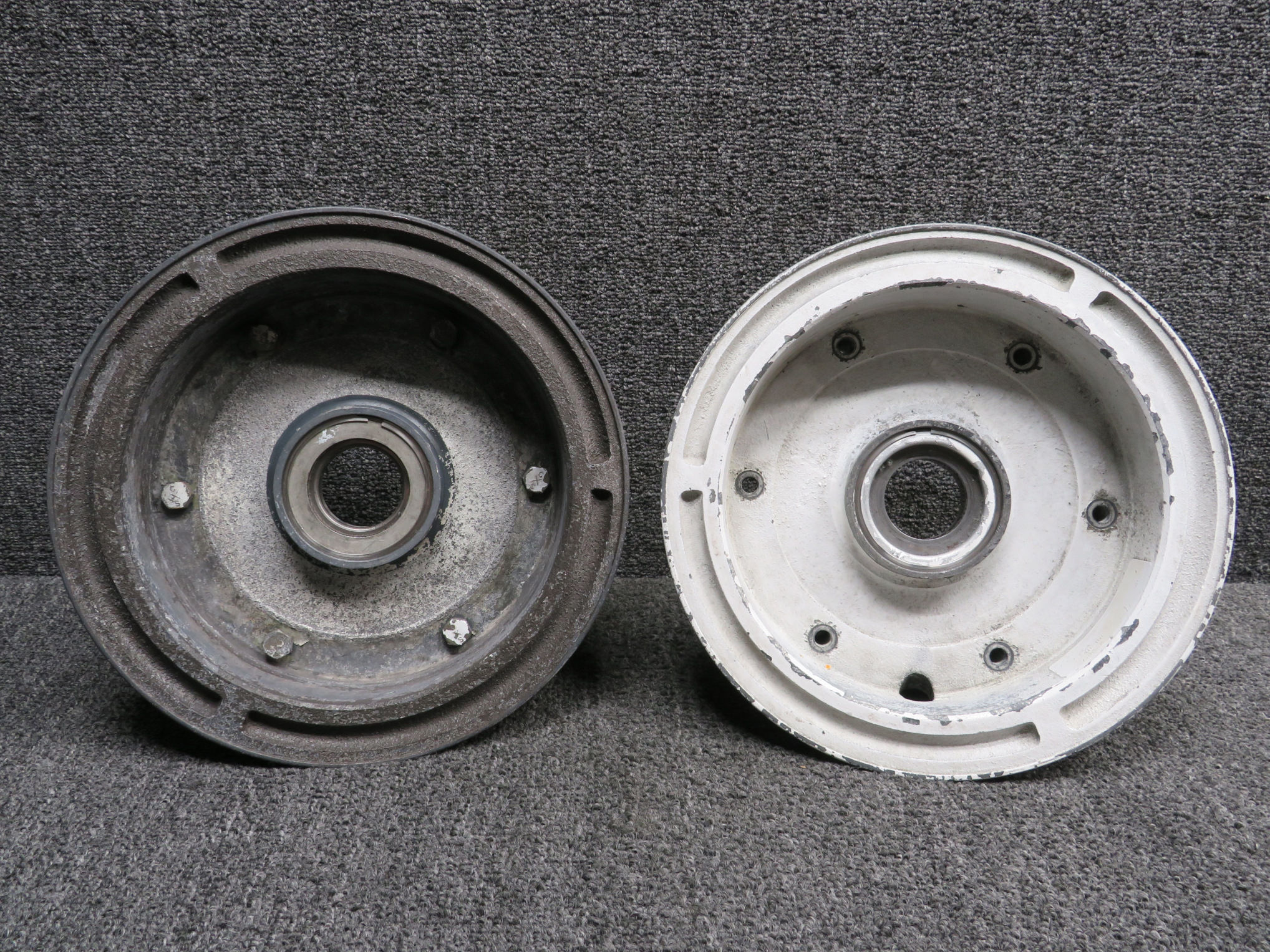 AOR　未開封　Pieces - Pieces  UA-LA966-H 40-98 Cleveland 7.00-8 Main Wheel Assembly (Corrosion