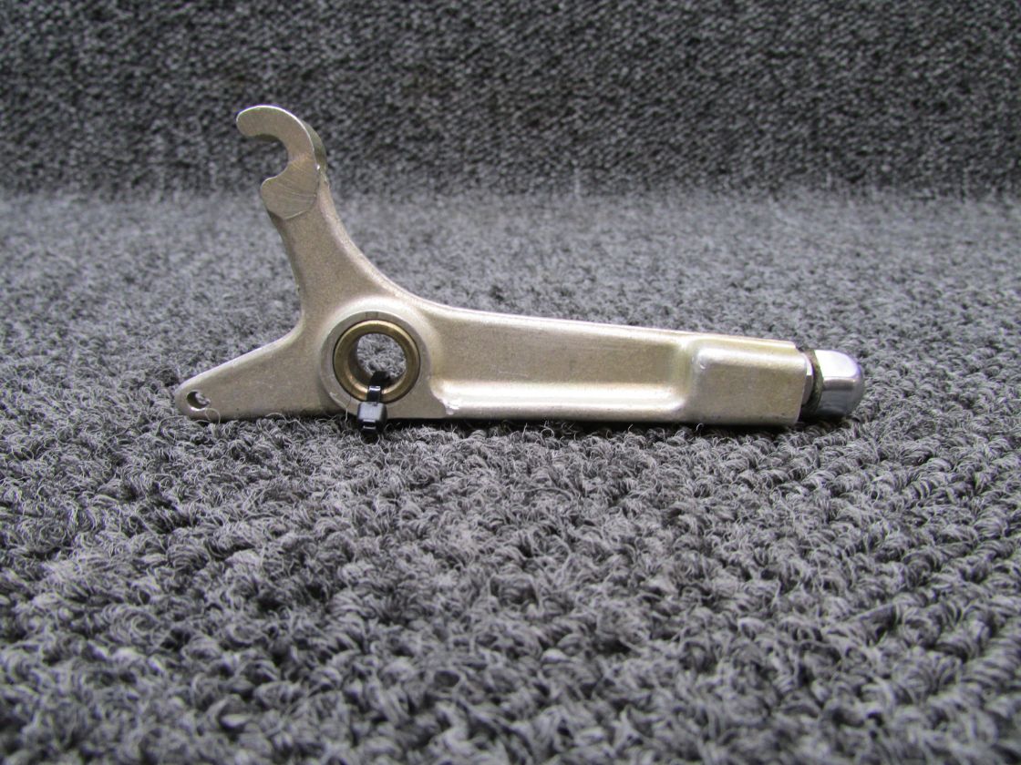 mt15dogさま専用 1541008-5 Cessna T337G Arm - Main Gear Downlock Left Hand
