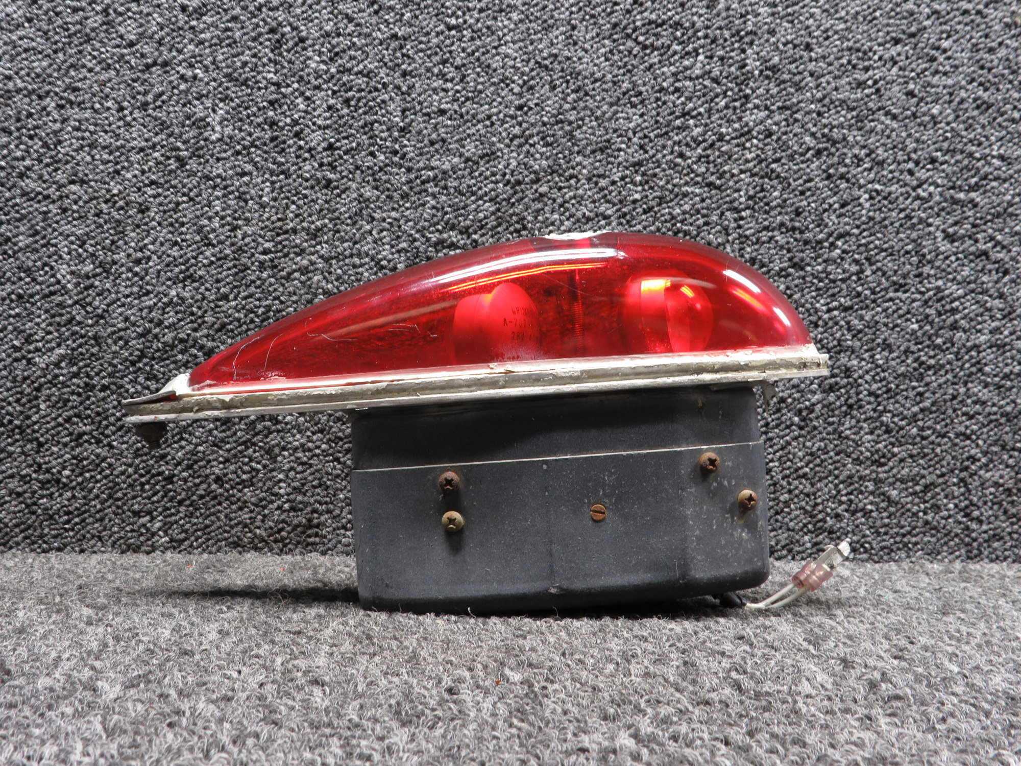 40-0100-1 Grimes Rotating Anti-Collision Light Assembly (28 Volts)