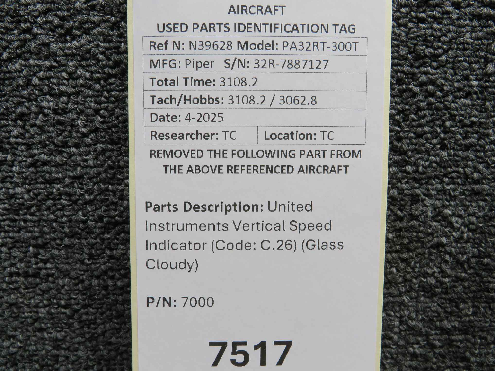 7000 United Instruments Vertical Speed Indicator (Code: C.26