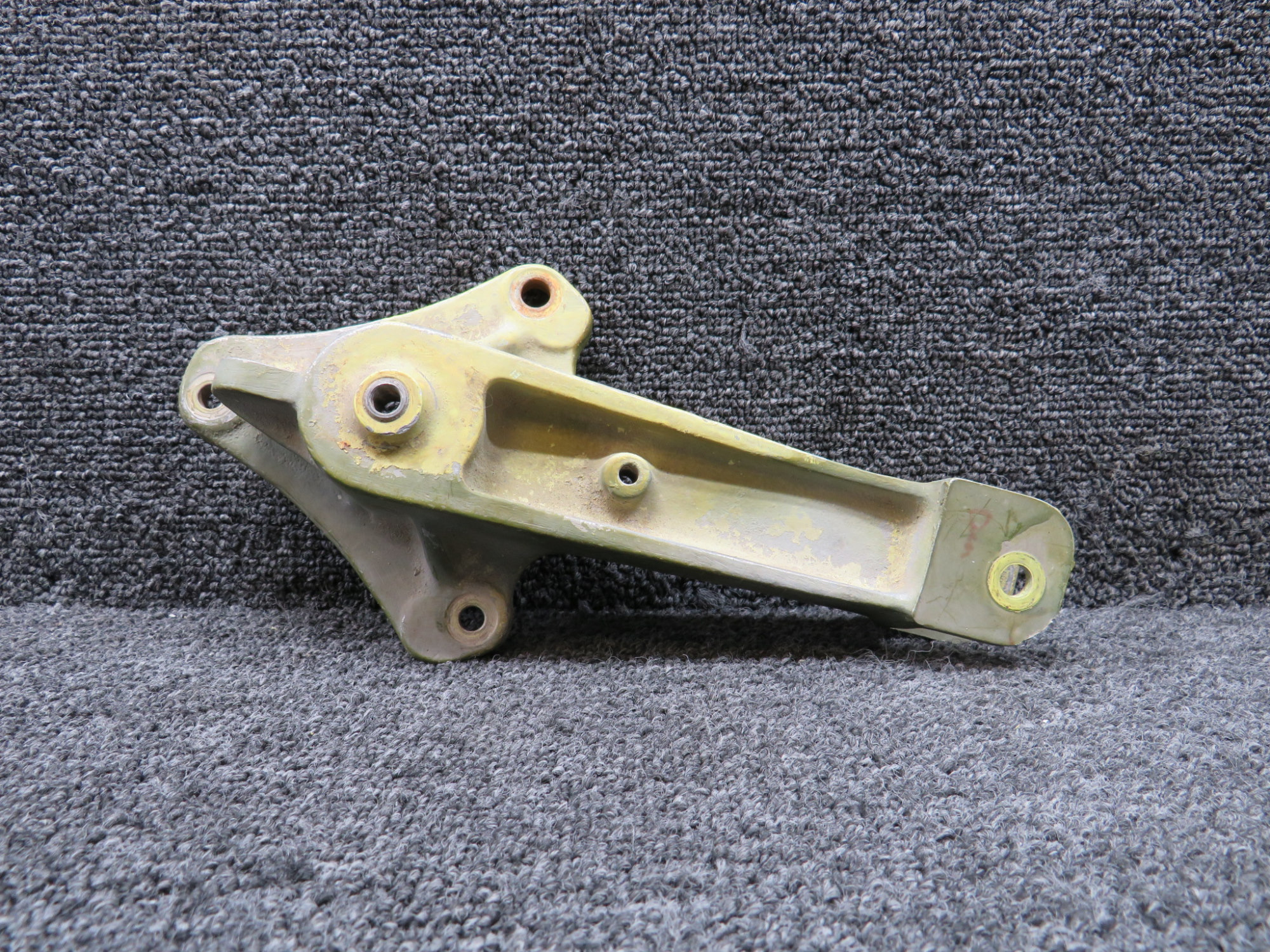 115-610014-21 Beechcraft B100 Elevator Control Horn Assembly LH