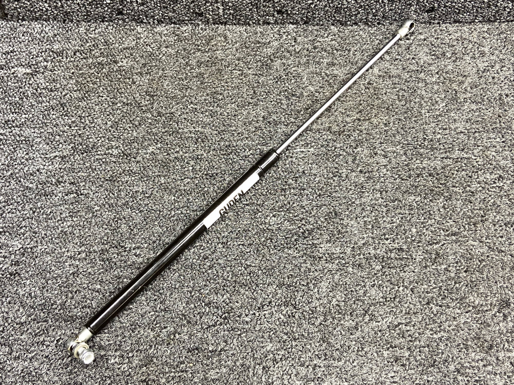 Z-135450 (Alternate PN: 18200-003) Guden Cabin Door Gas Strut Assembly