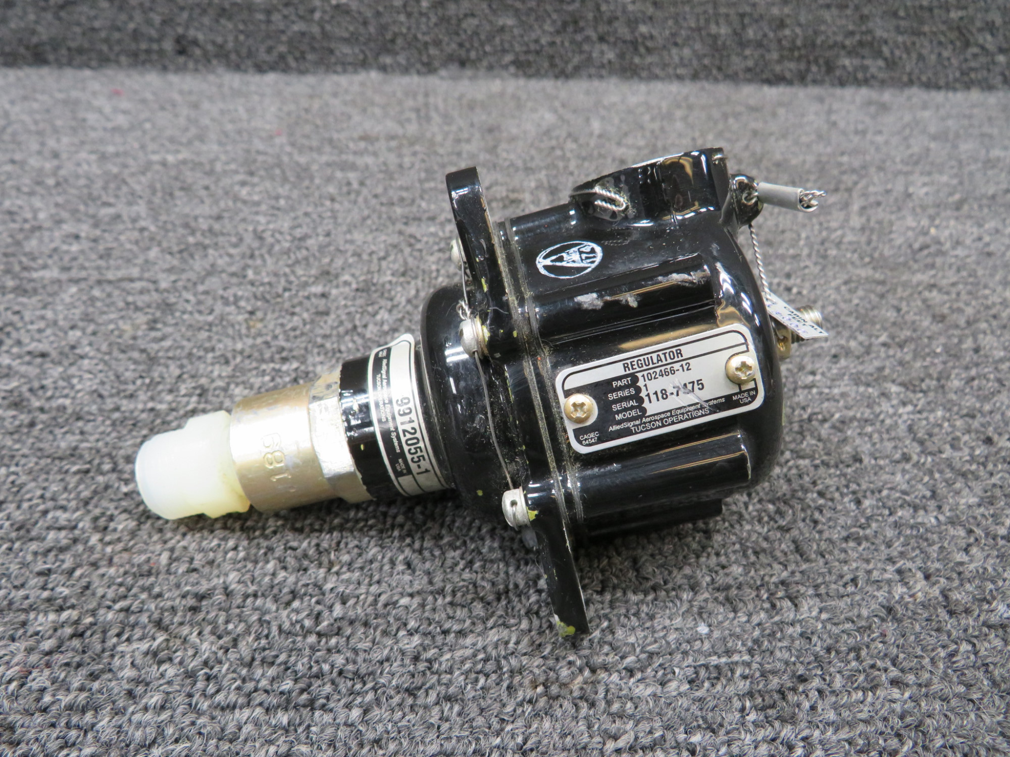935 102466-12 (Alt: 9912055-1) Allied Signal Regulator Valve