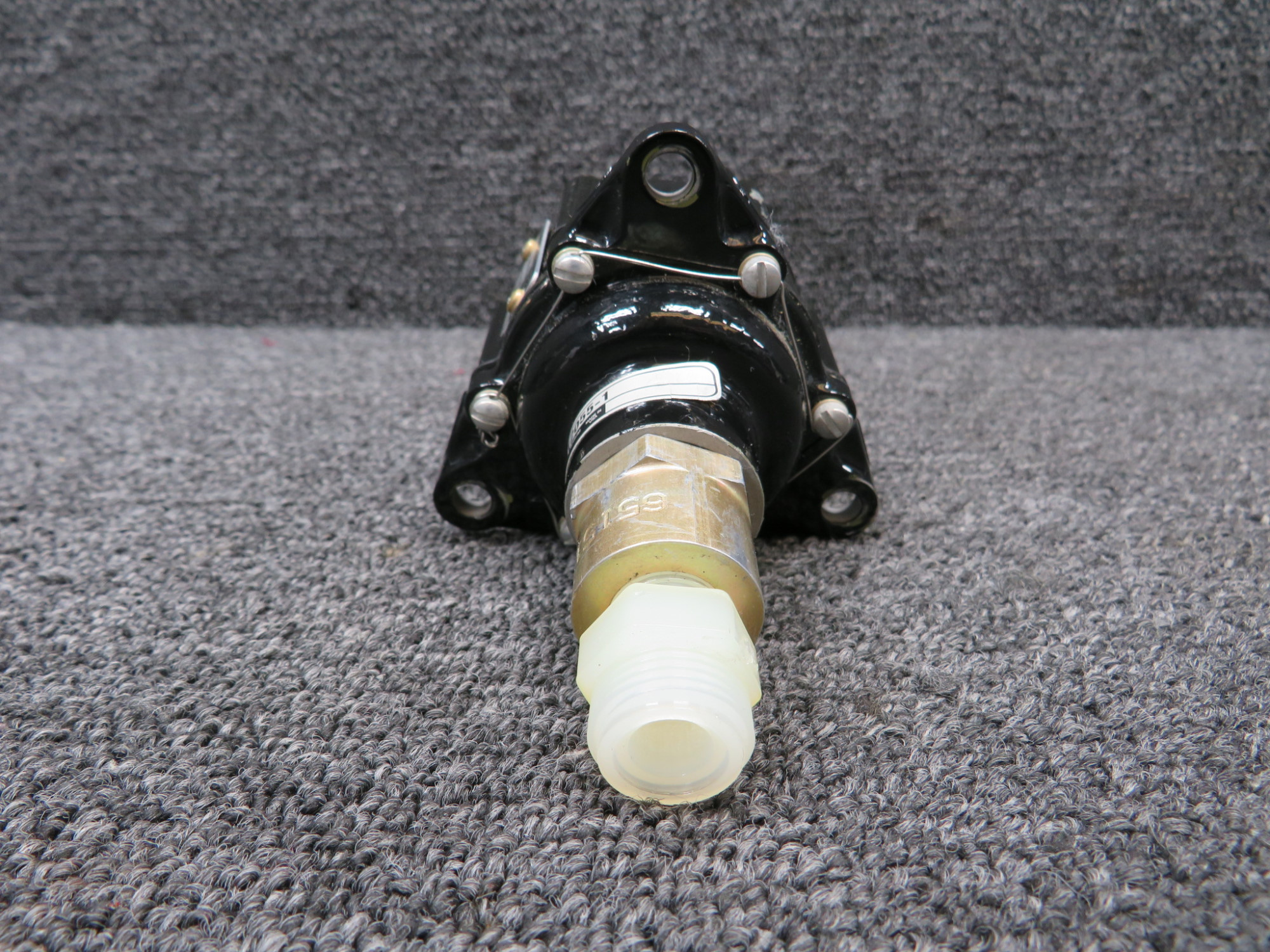 apoc出品 102466-12 (Alt: 9912055-1) Allied Signal Regulator Valve