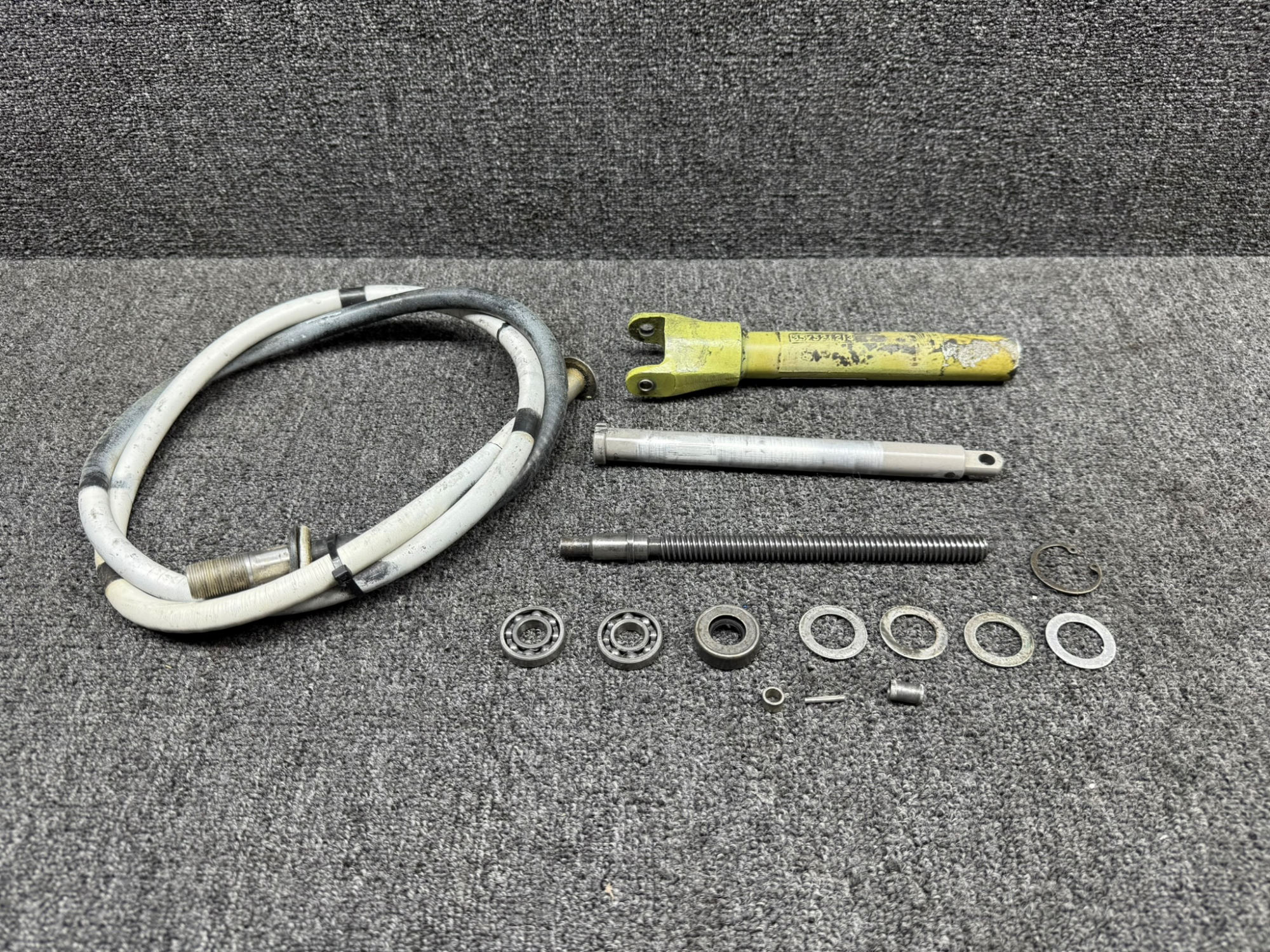 45-521212-604, 12527Y-63.31 Beechcraft LH Flap Actuator with Flex