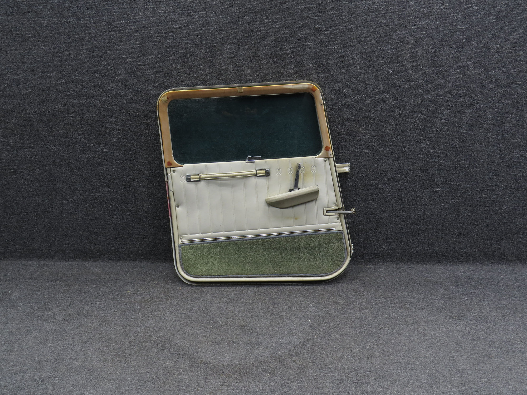 1217045-212 Cessna 182 Cabin Door Assembly LH For Sale