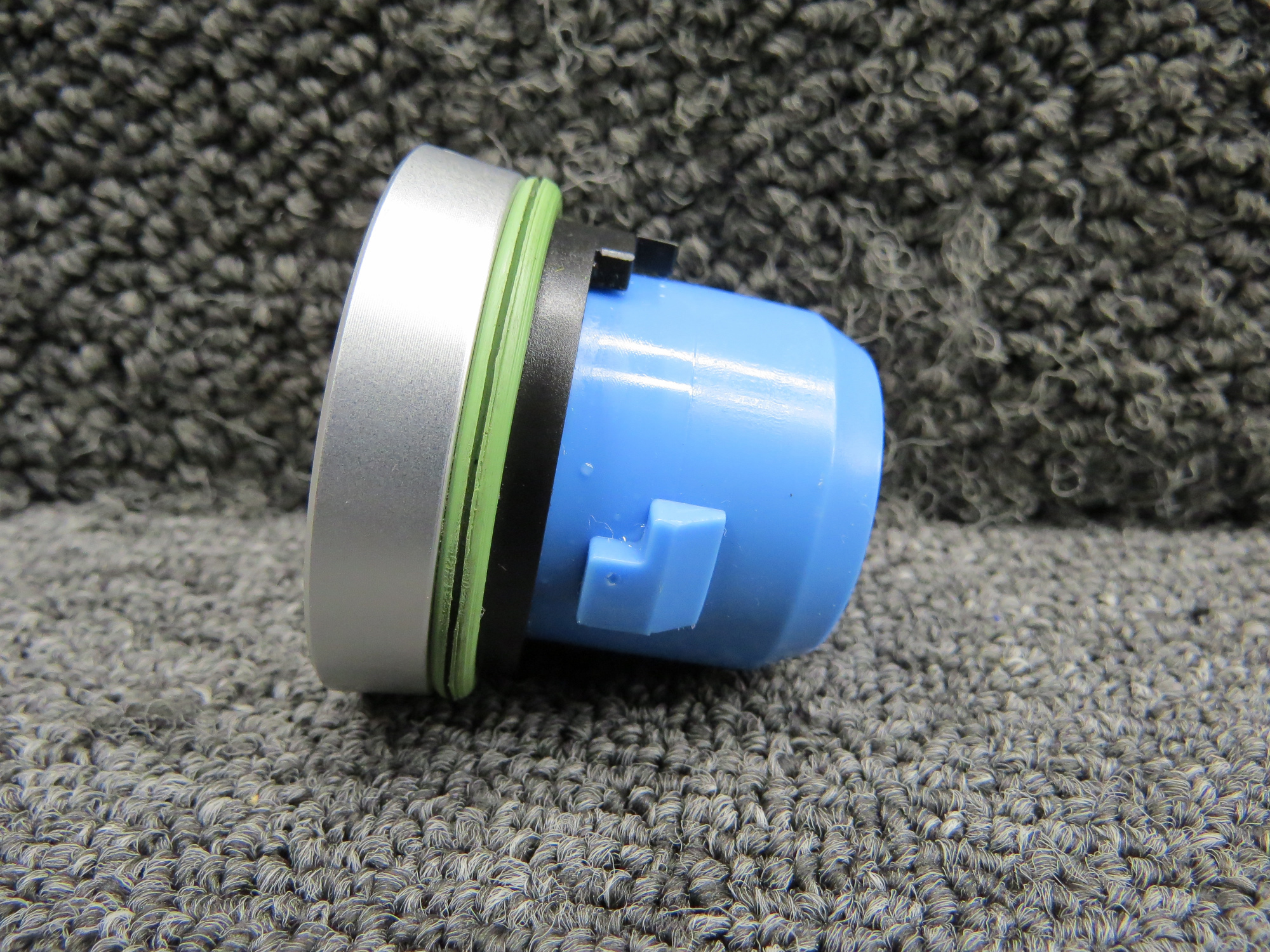 IG11-8DY (Alternate Part Number: 18052-302) Newton Locking De-Ice Cap