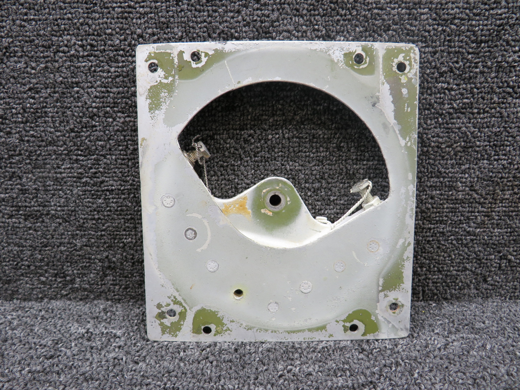 6565004-1, 6565023-1 Cessna Citation S550 Aileron Pivot & Stop