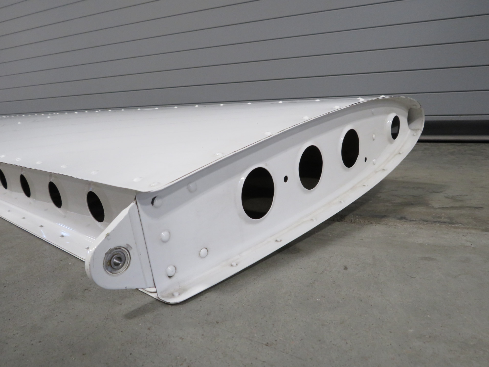 0932100-4 Cessna 162 Horizontal Stabilizer Assembly (N7026HH) for Sale