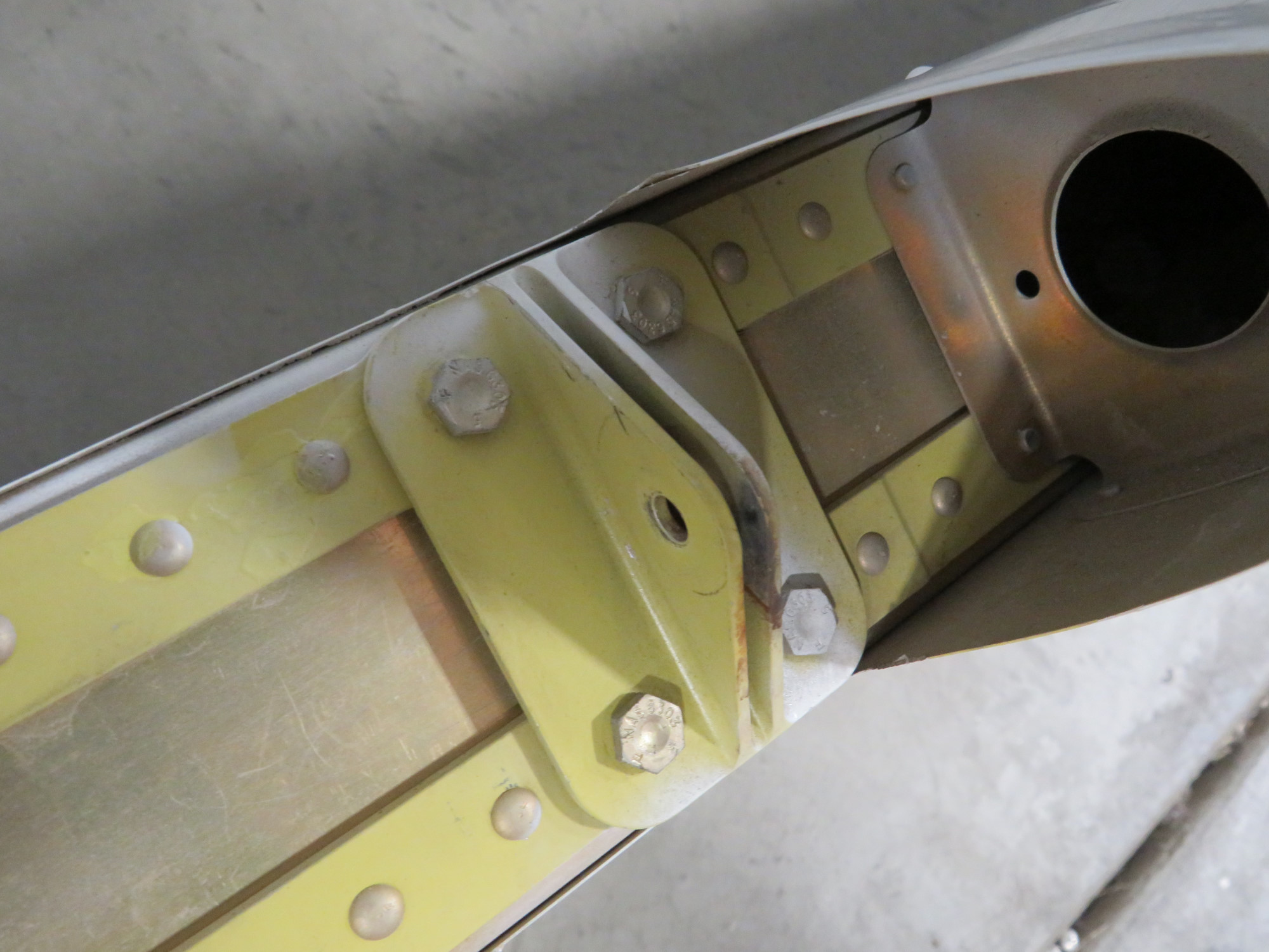 N ページ 0932100-4 Cessna 162 Horizontal Stabilizer Assembly (N7026HH) for Sale