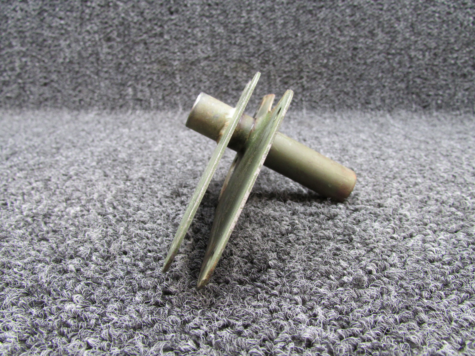 0523223-1 (Use: 0422430-2) Cessna 170-172 Aileron Bellcrank Right Hand