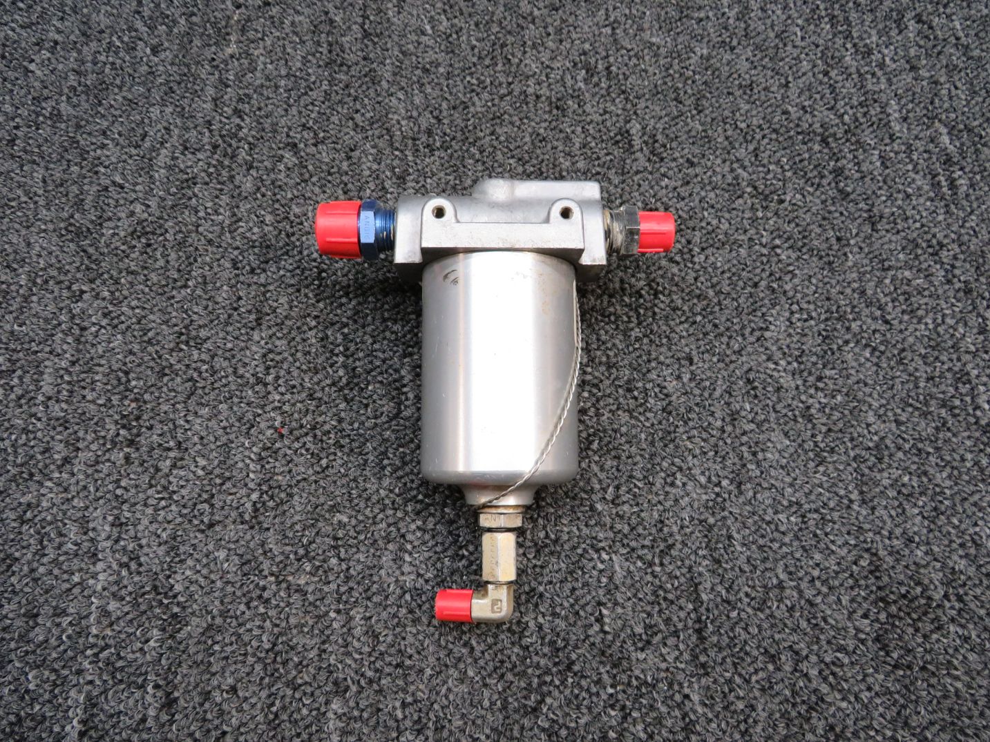 0756039-11 (Alt: 0756039-8) Cessna 182T Fuel Strainer Assembly