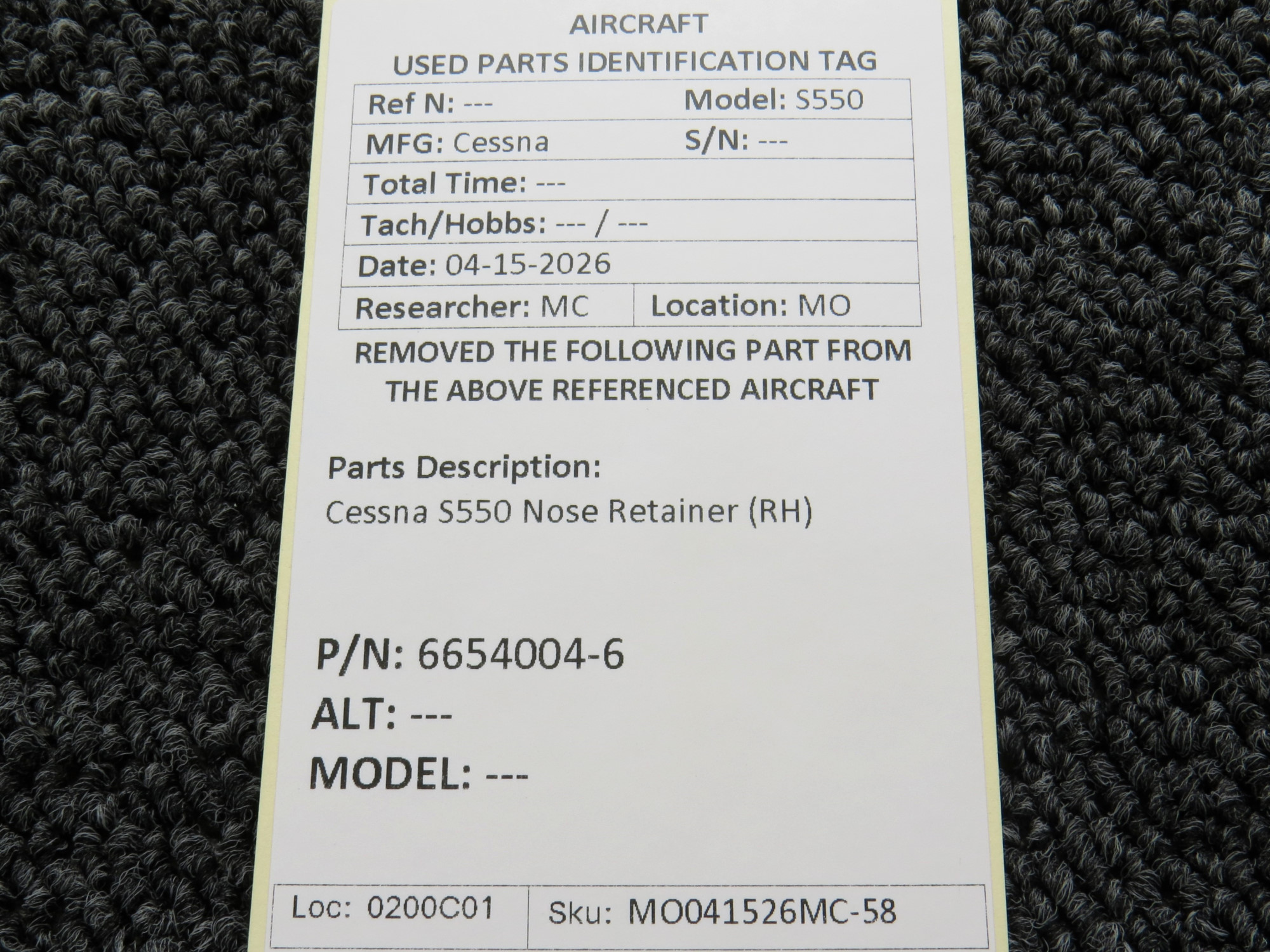 Re. n。。。　購入ページ 6654004-6 Cessna S550 Nose Retainer Right Hand