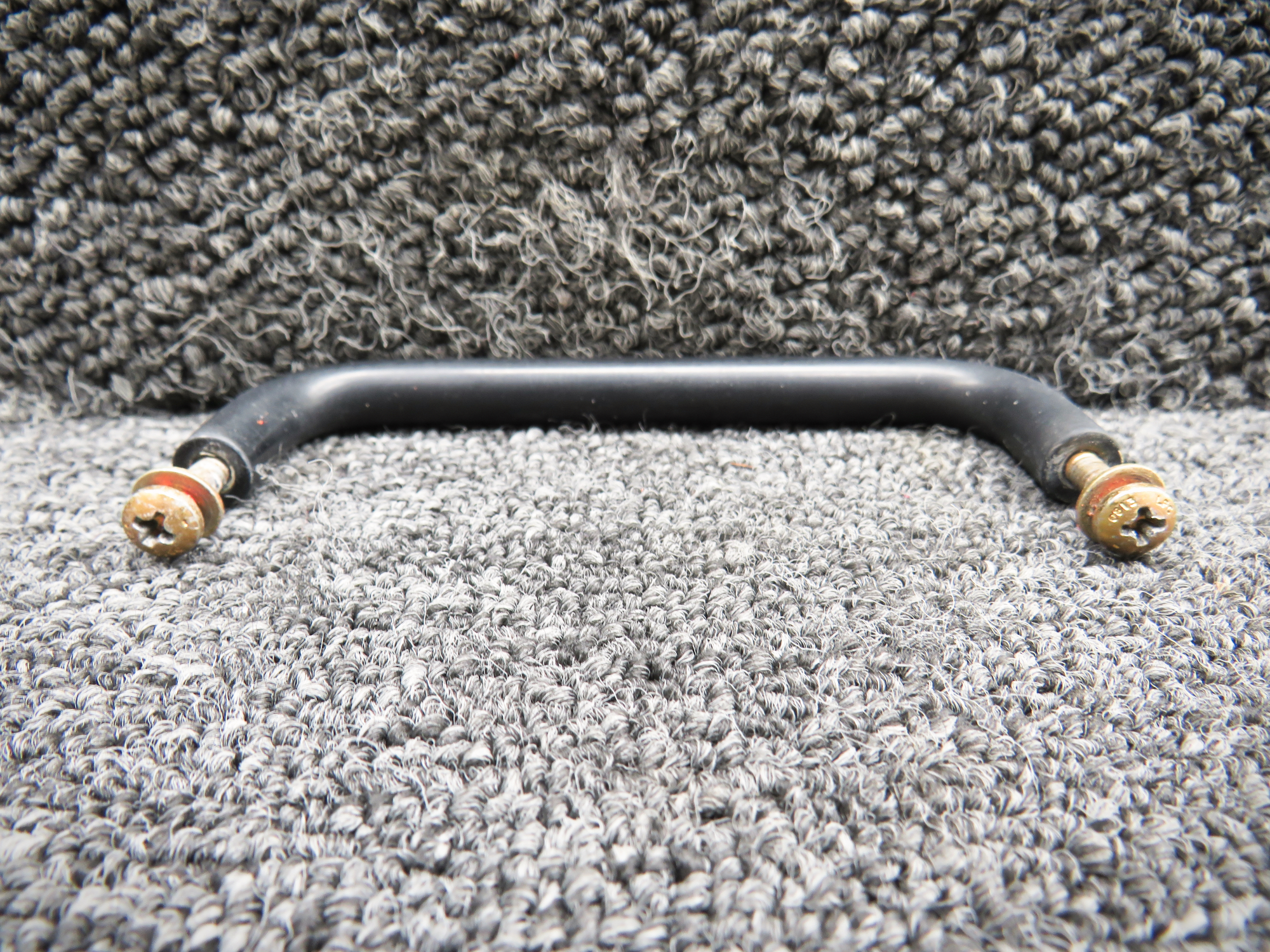 A.R.yページ 10690-004 Cirrus SR22 Exterior Entry Assist Handle For Sale