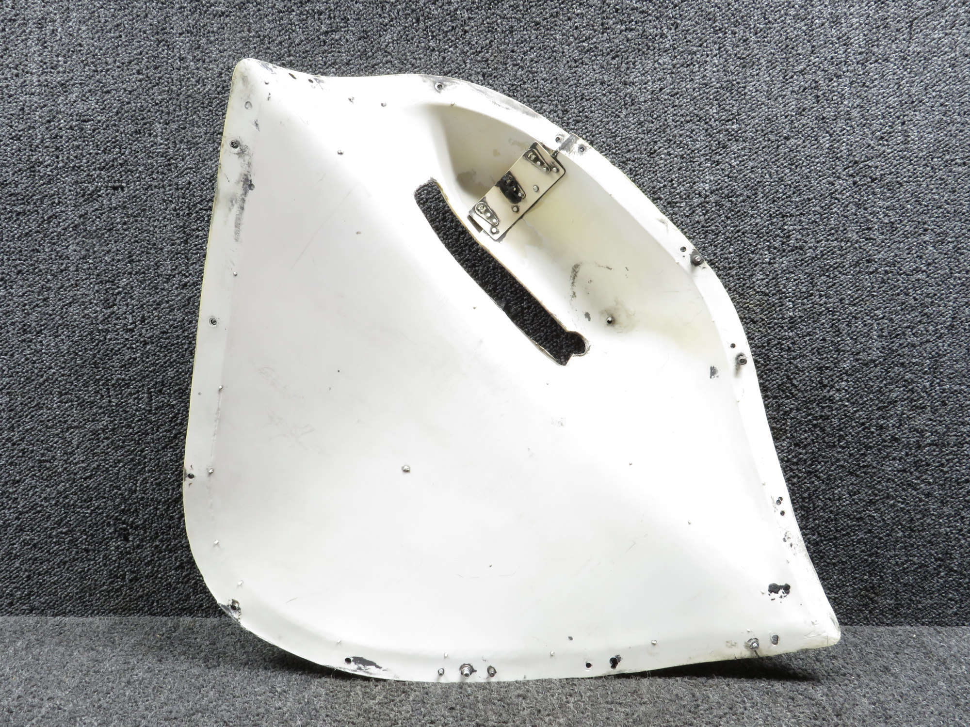 168ページ 1621410-7 Cessna 188B Wing Strut Fairing Assembly LH For Sale