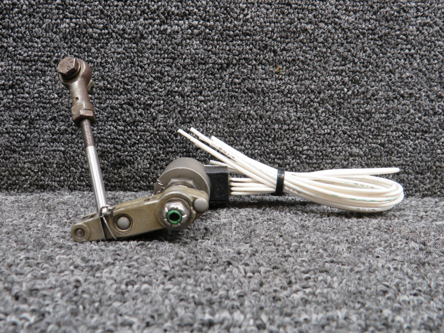 444EN49-9 Beechcraft King Air 200 Micro Switch Main Landing Gear