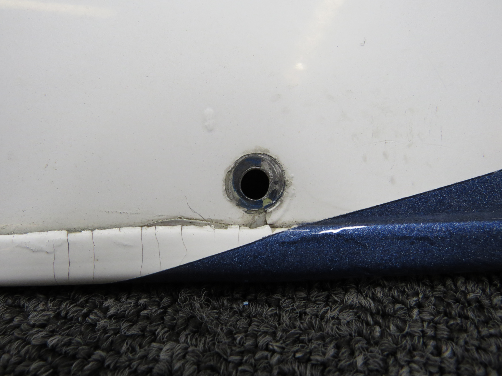 専用ページ　R&B 5112001-3 Cessna 421B Upper Forward LH Horizontal Stabilizer Fairing