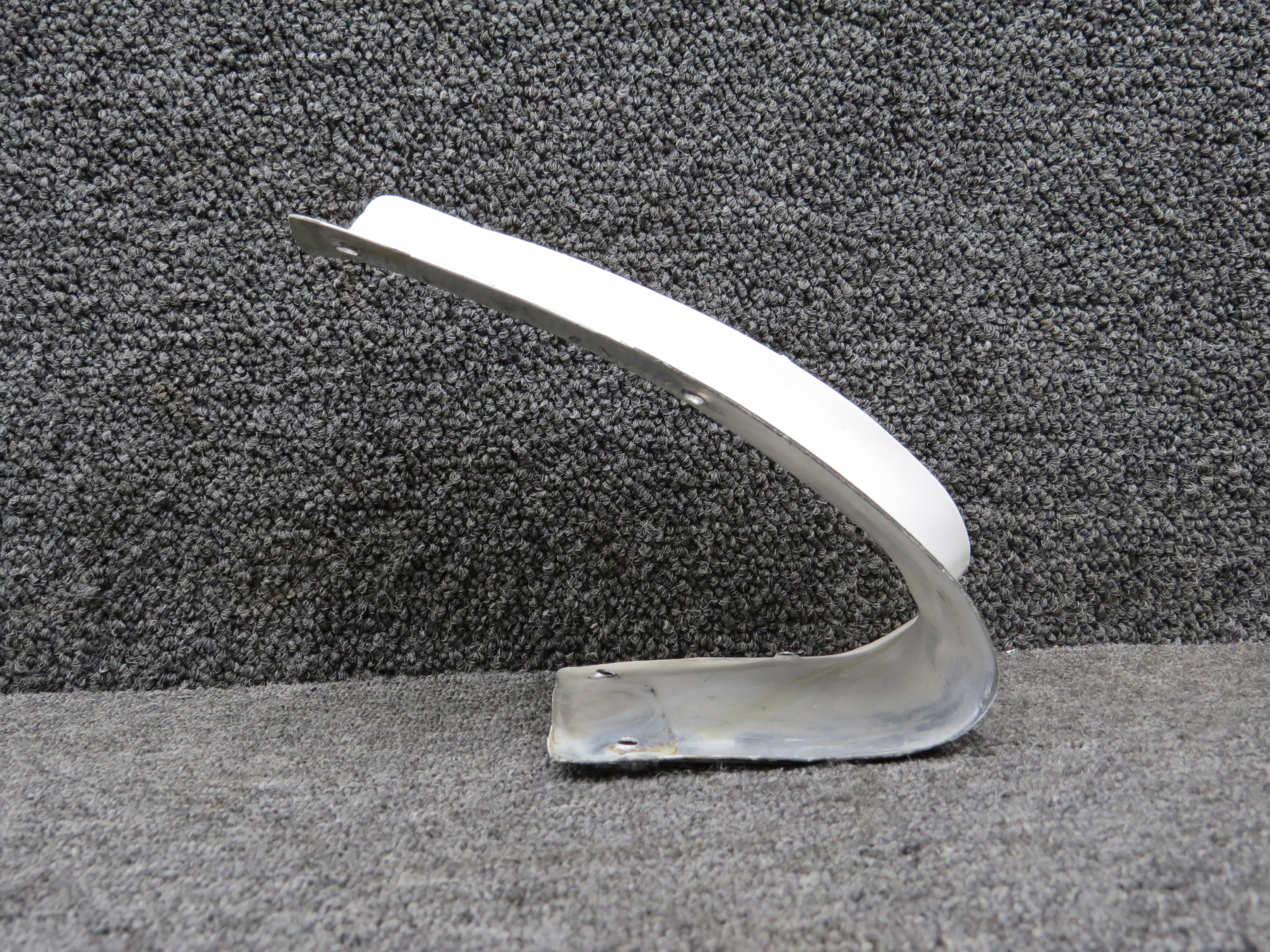aaページ 0823413-3 (Alt: 0823413-8) Cessna 421B Forward Wing Tip Fairing