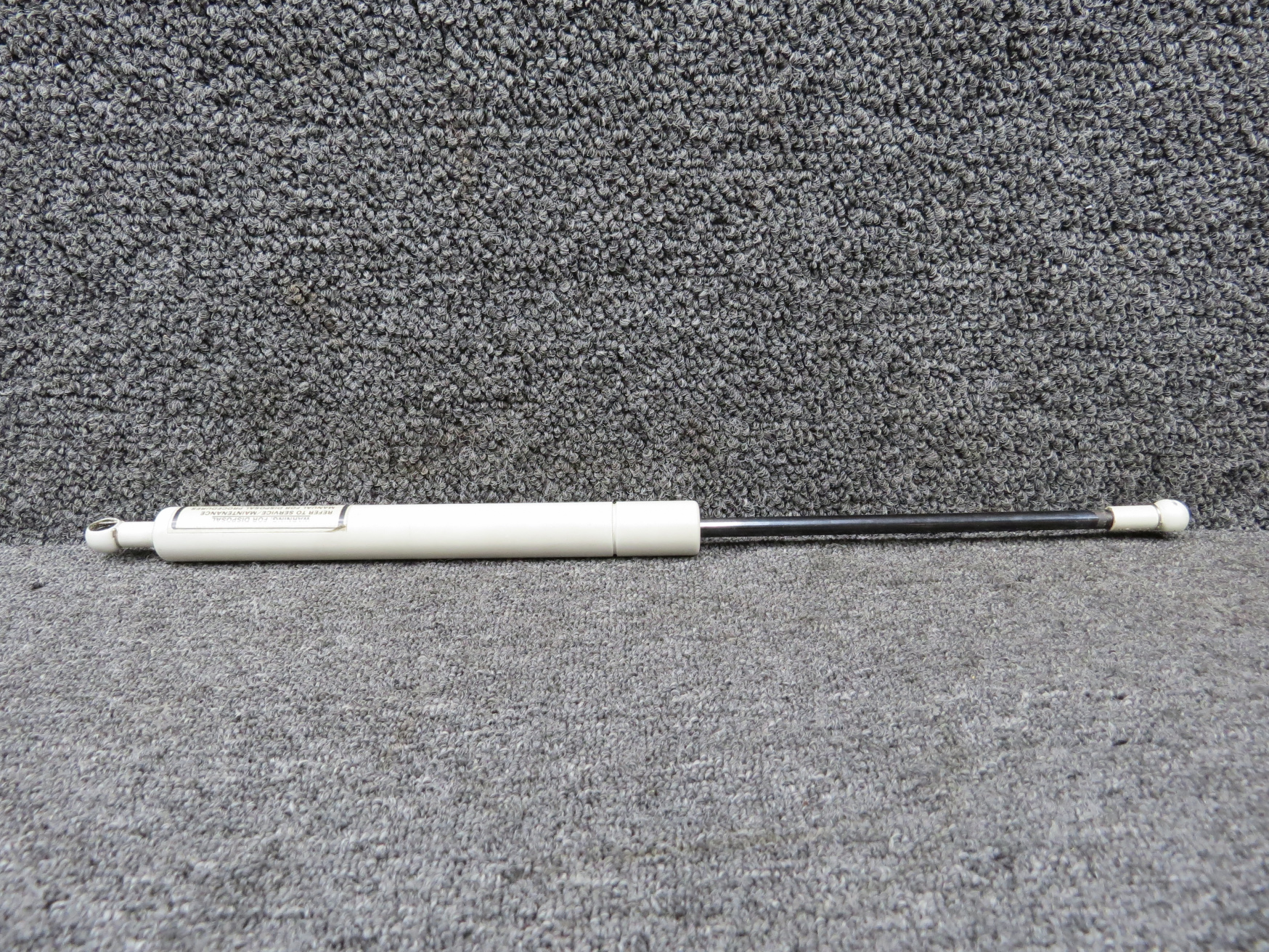 pourtoi79ページ 5311330-3 Cessna 421B Gas Strut Door Extender For Sale