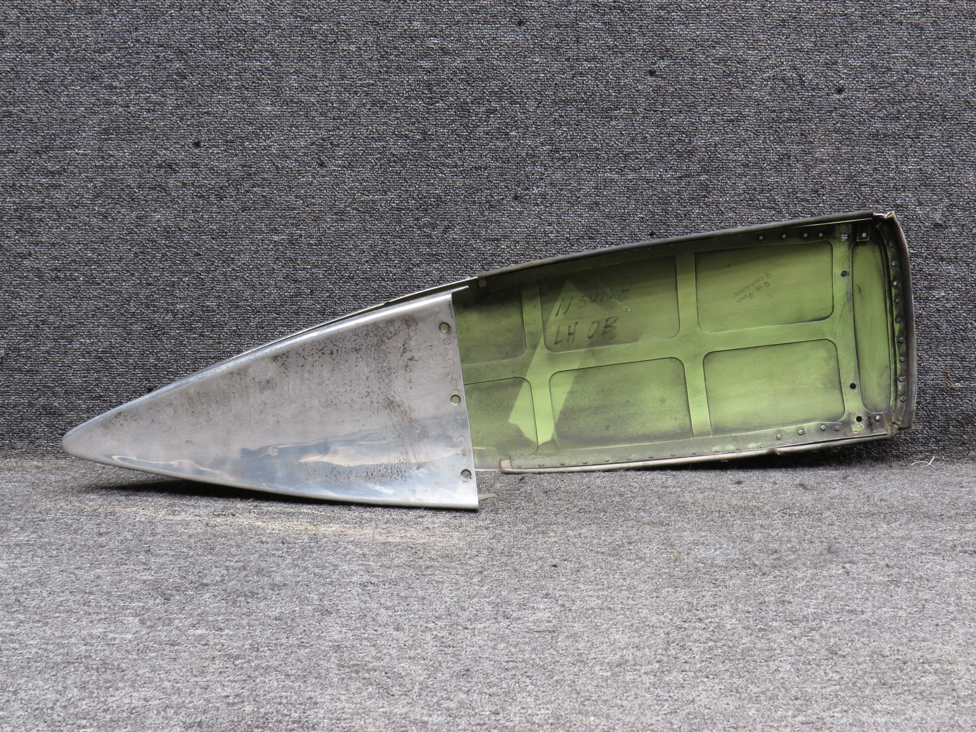 202-0020-1 Cessna 500 Thrust Reverser Stang Fairing Assy Outboard