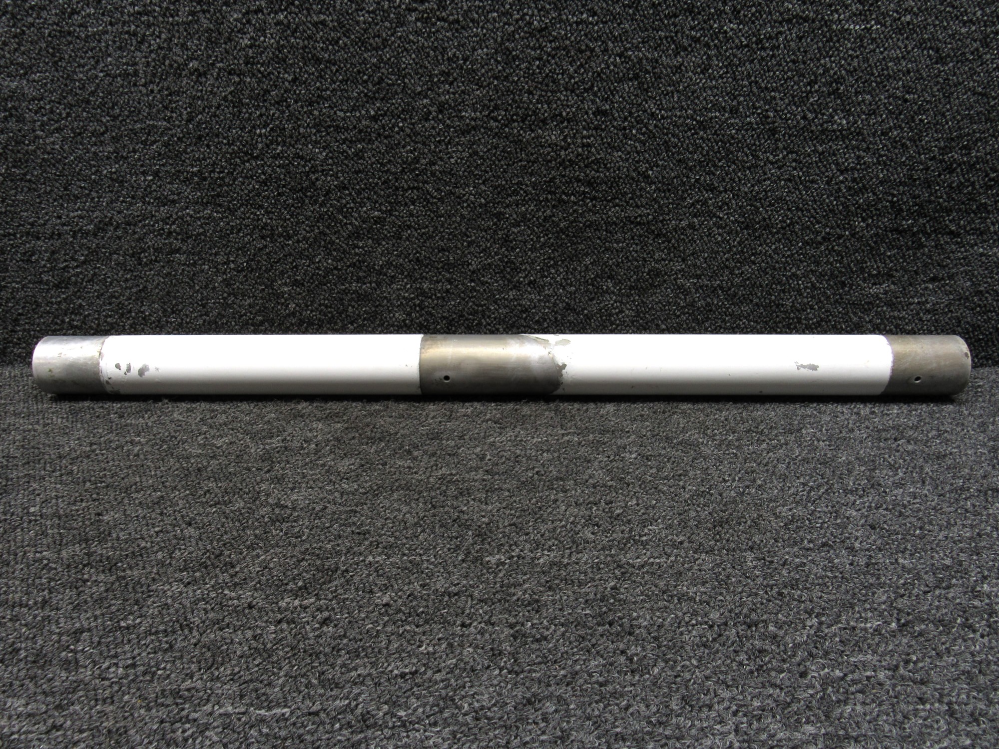 Cessna117出品　2個口 0811905-2 Cessna 310J Entrance Step Support For Sale