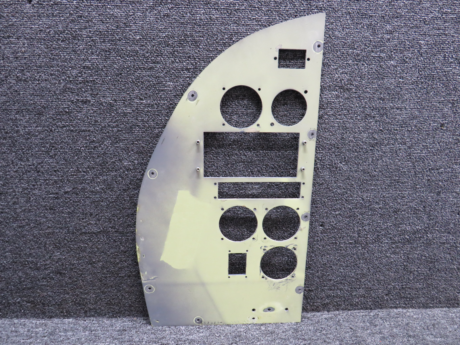 9657923 (Alt: 9657870-2) Cessna Citation II 550 Instrument Panel