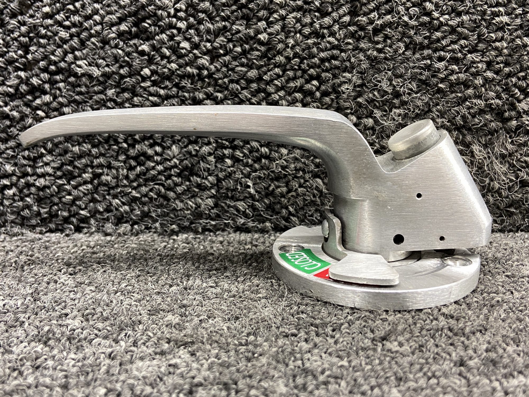 トクラページ 36-380099-3 Beechcraft Inner Cabin Door Handle Assembly For Sale