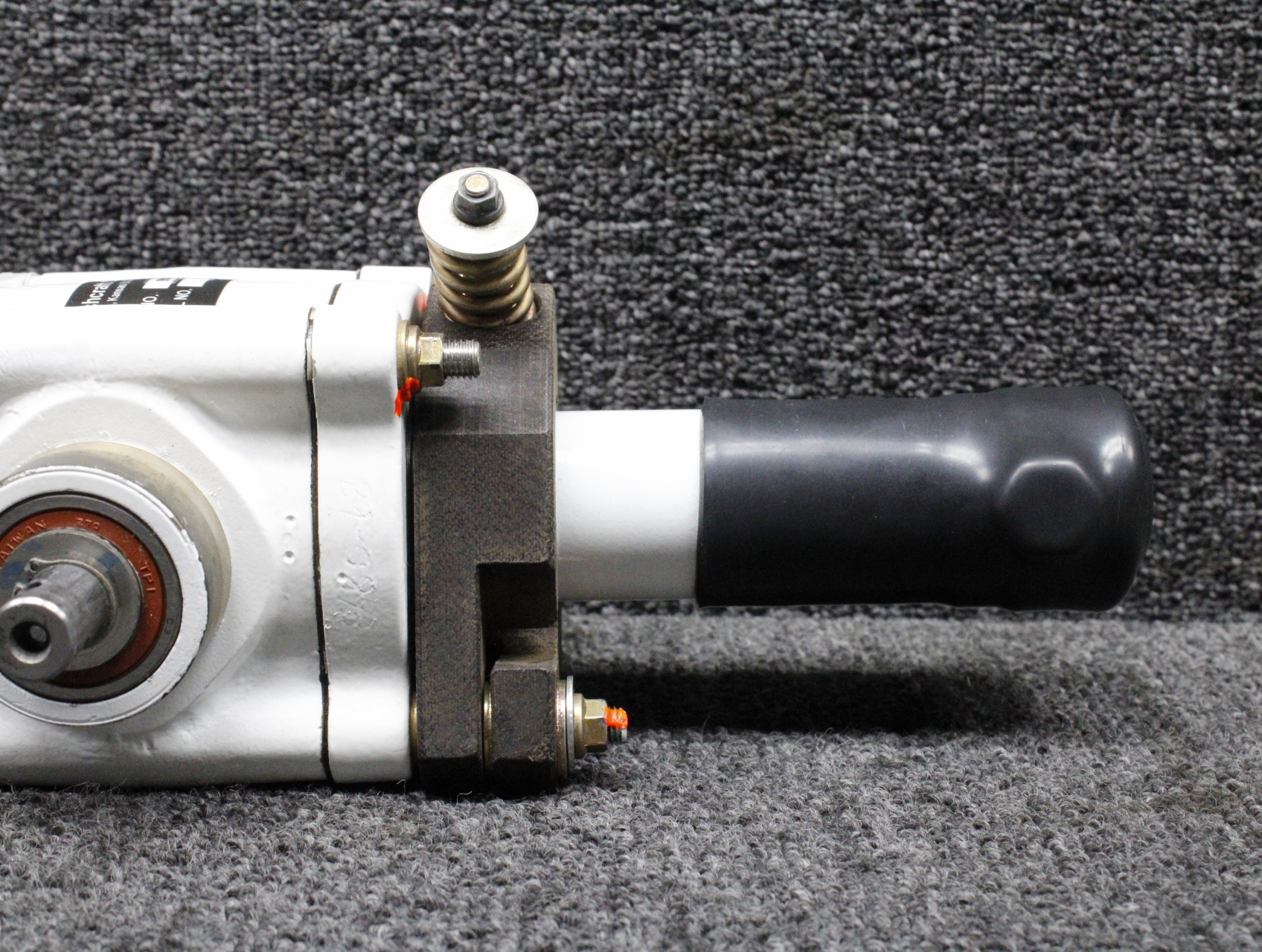 99-810057-653 Beechcraft KA-200 Main Gear Actuator LH Overhauled