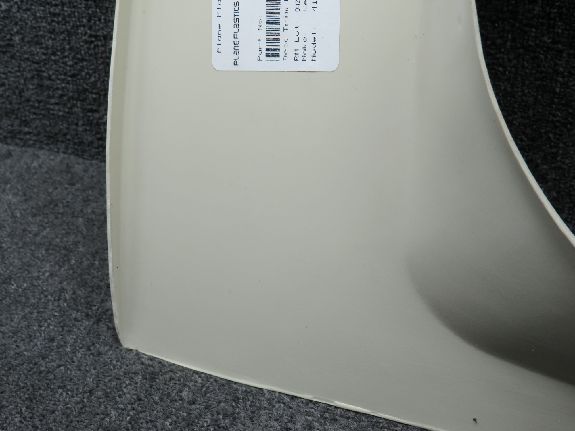 K5119103-8 Cessna 414 Plane Plastics Center RH Window Trim