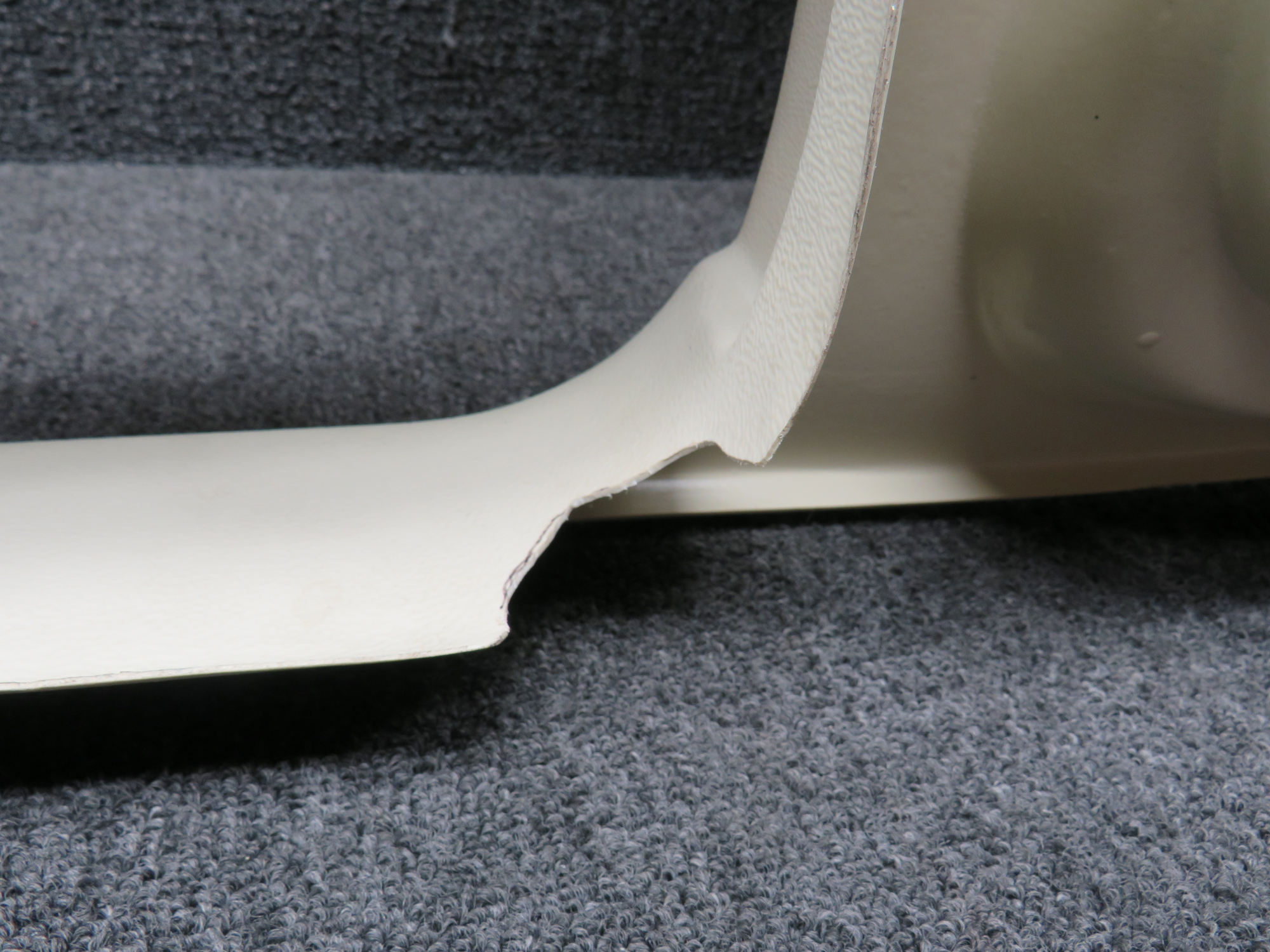 K5119101-9 Cessna 414 Plane Plastics LH Pilot Window Trim