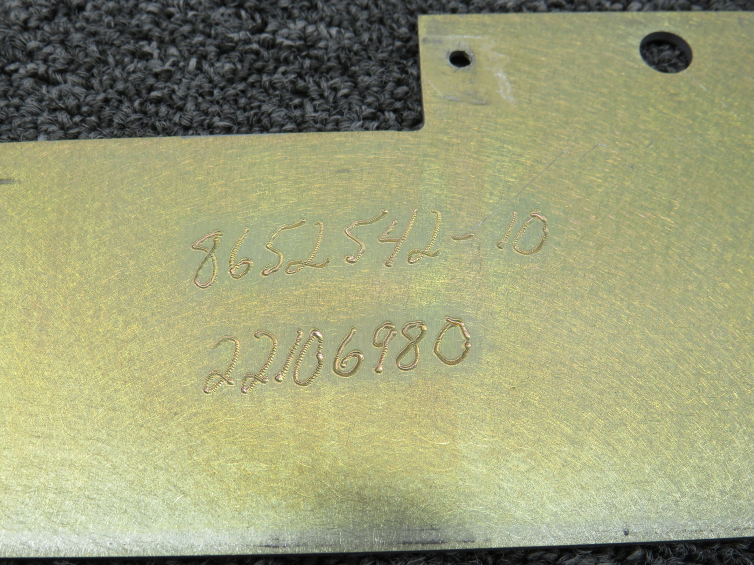 8652542-10 Cessna 560XL Citation XLS+ Center Instrument Panel Assy