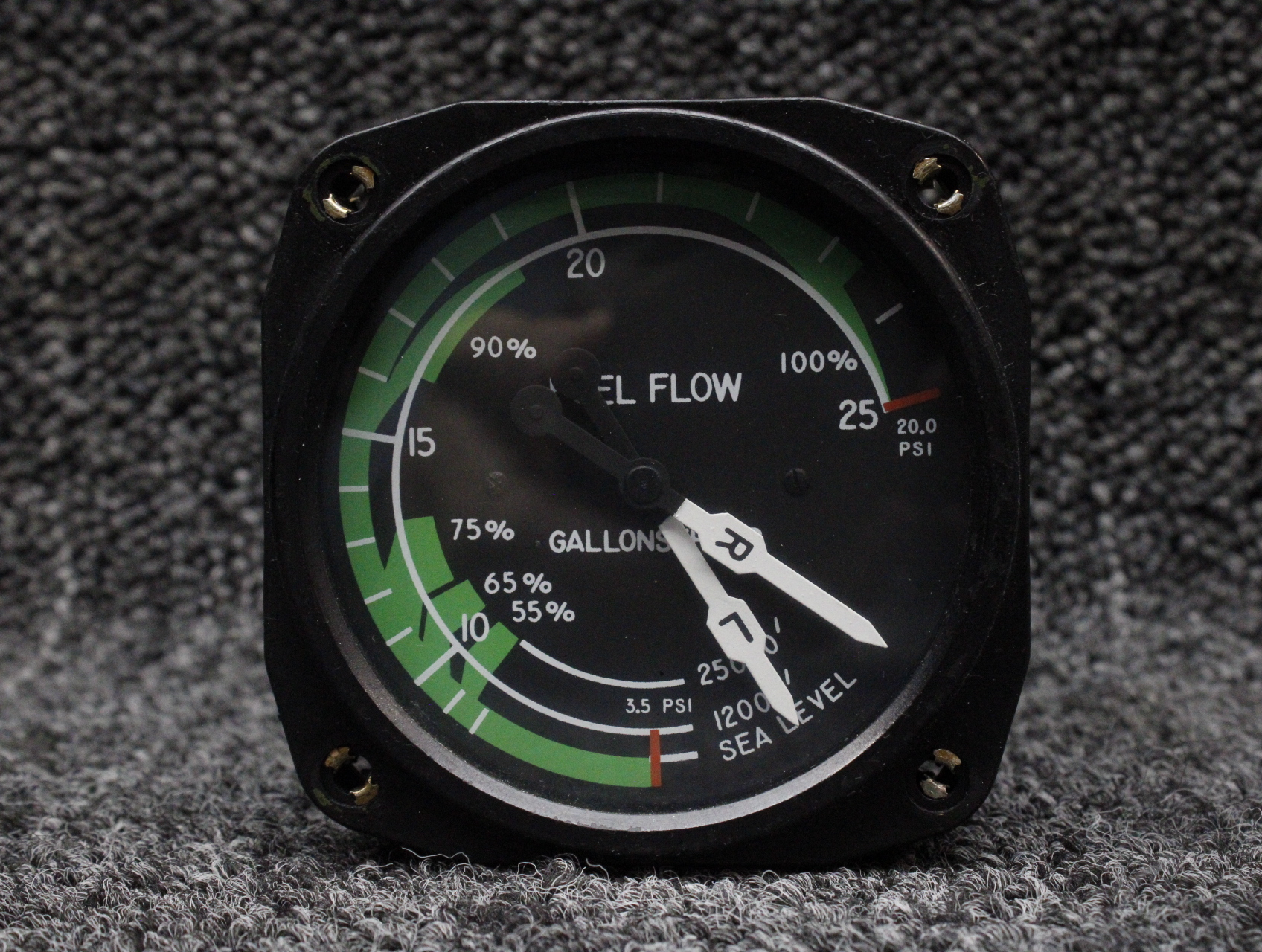 Uページ 6221 United Instruments Dual Fuel Pressure Indicator (Code: G.57