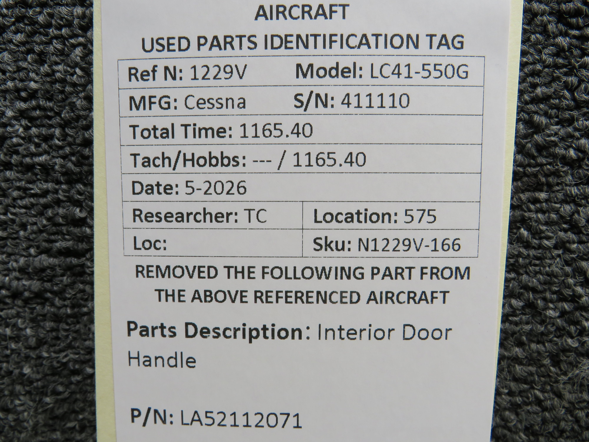 LA52112071 (Use: 2811103-16) Cessna LC41-550FG Interior Door