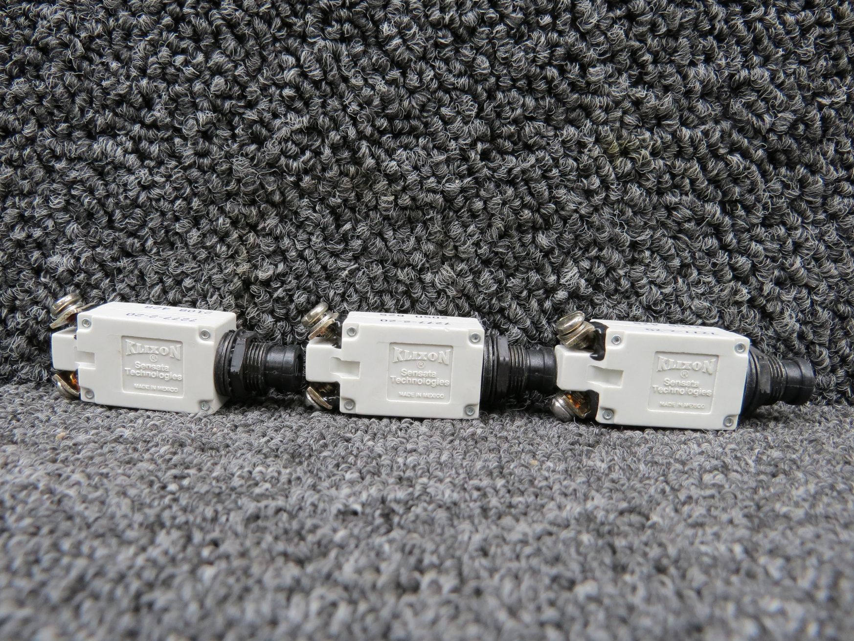 7277-2-20 Klixon Set of 3 Circuit Breakers (Amps: 20)