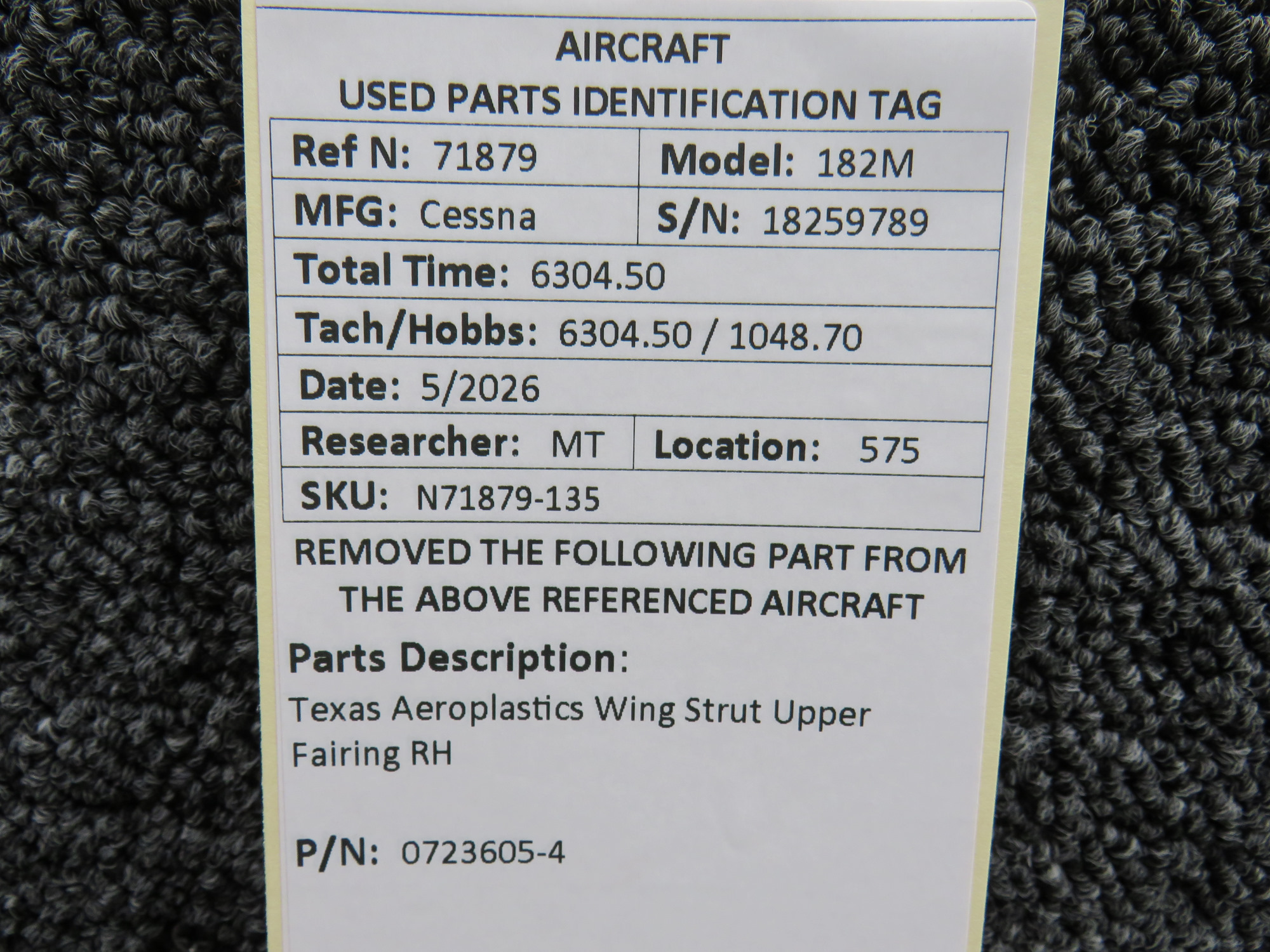 0723605-4 Texas Aeroplastics Cessna 182M Upper Wing Strut Fairing RH