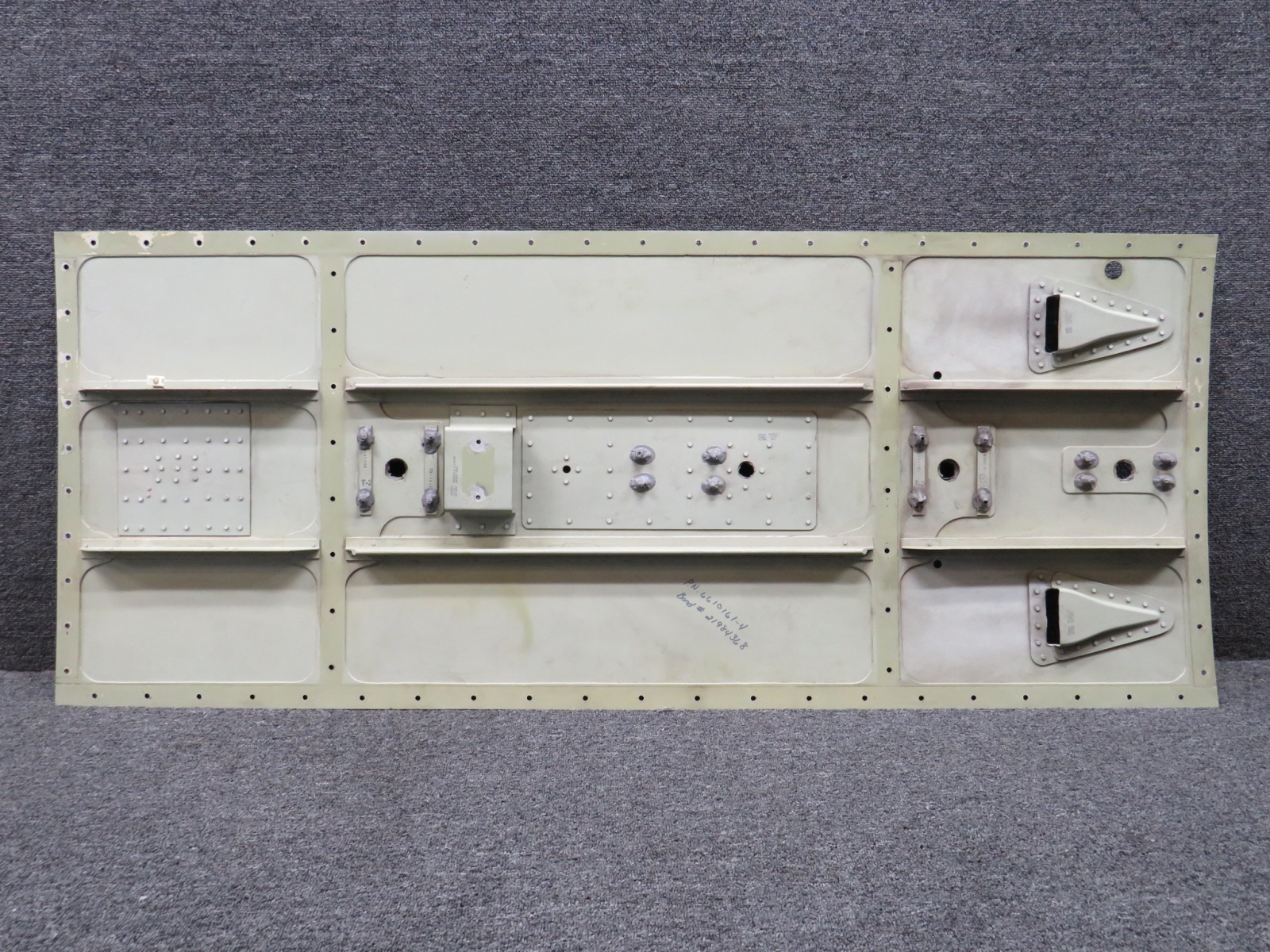 6610161-4 (Alt: 6610161-2) Cessna 560XL (XLS+) Forward Cabin Belly